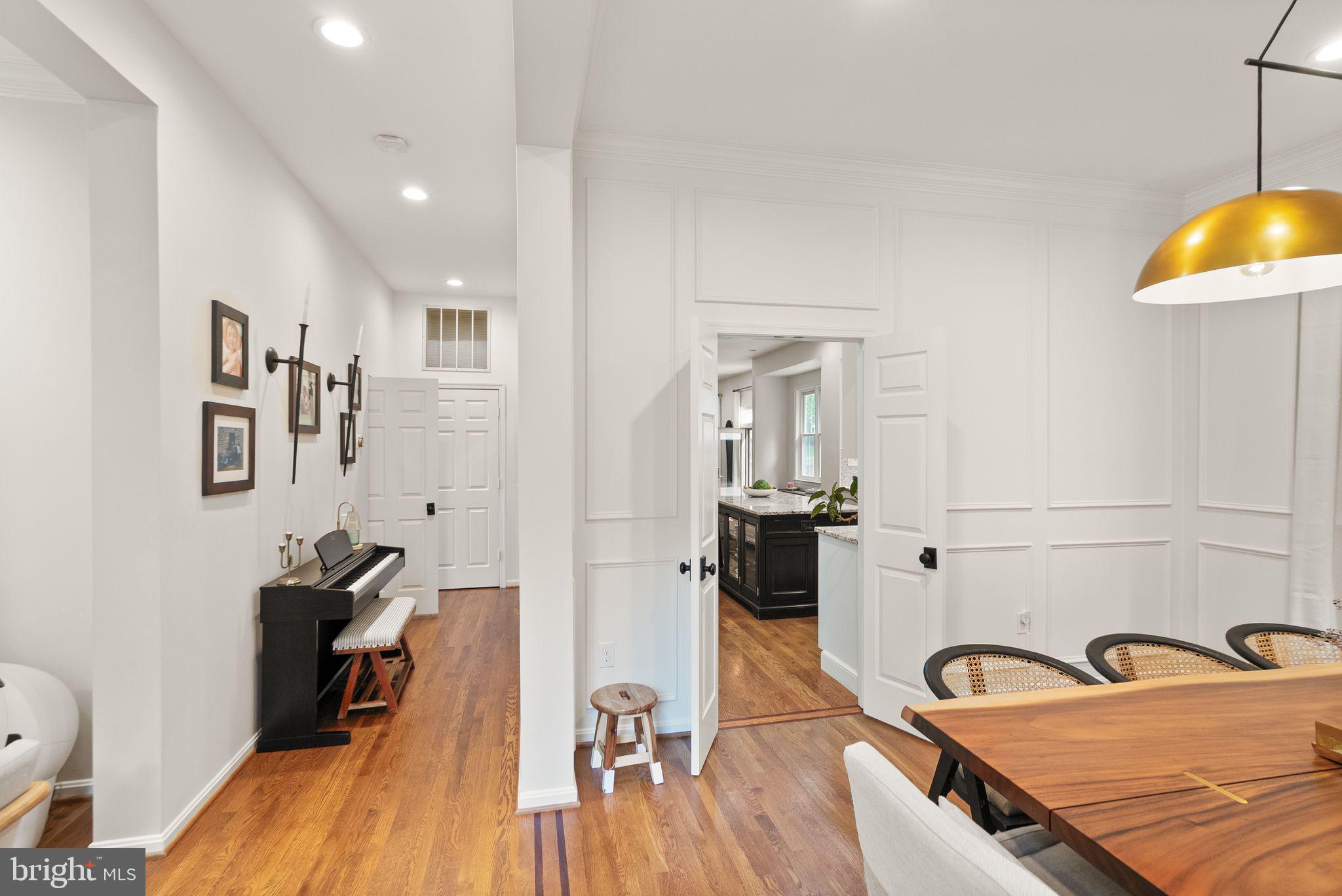 BRADDOCK MANOR - Residential