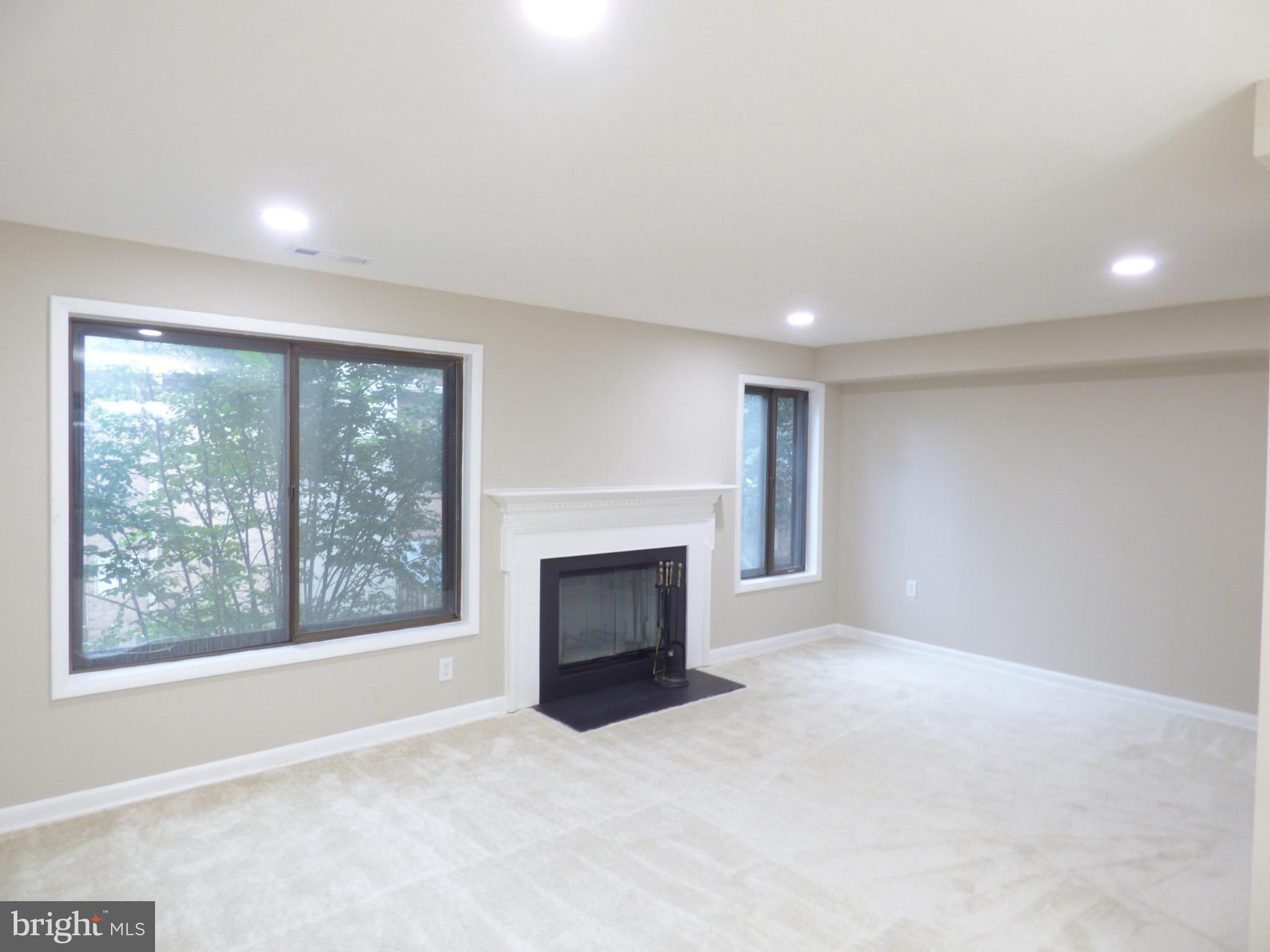 TERRACE TOWNHOME - Residential