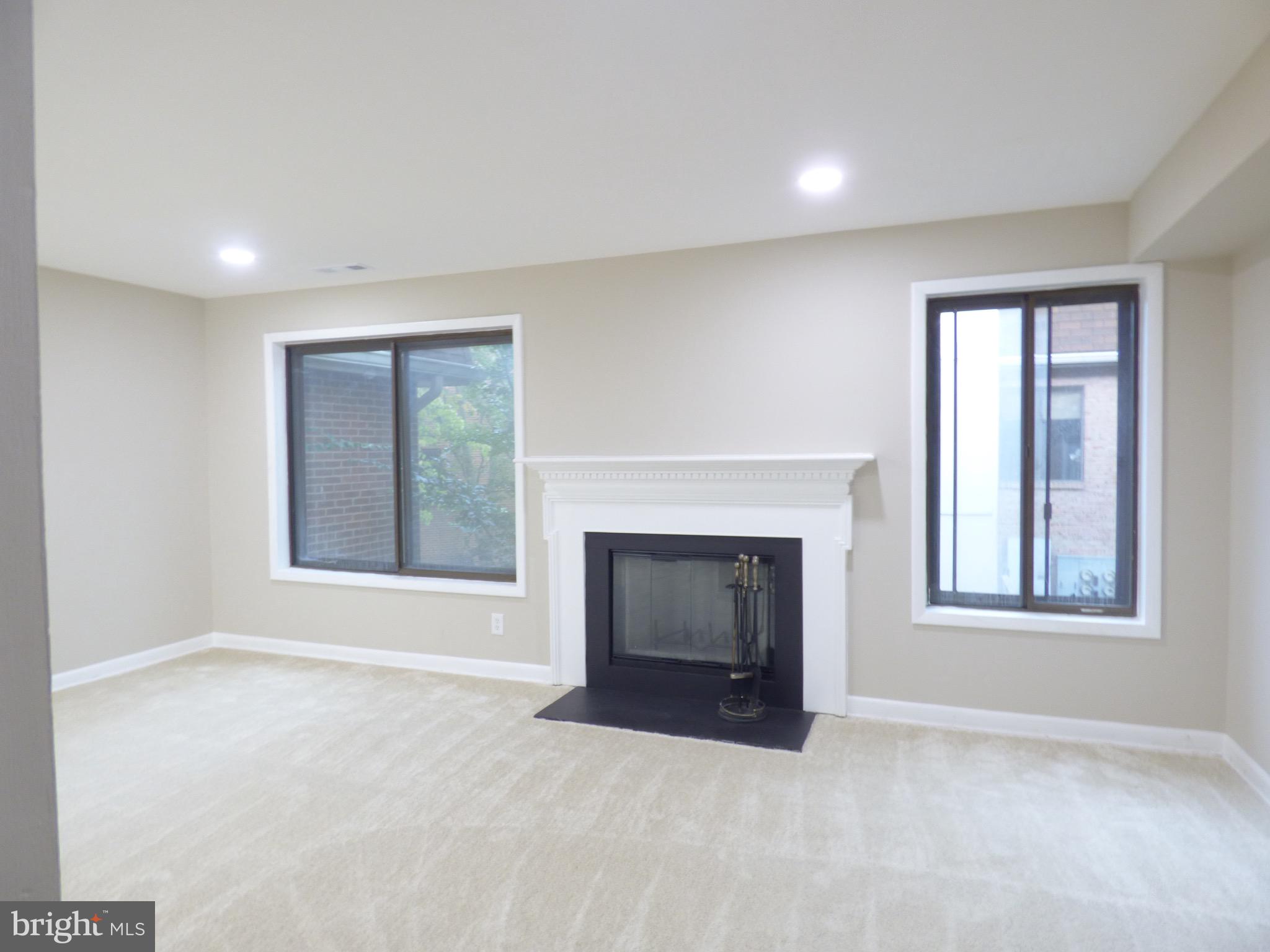 TERRACE TOWNHOME - Residential