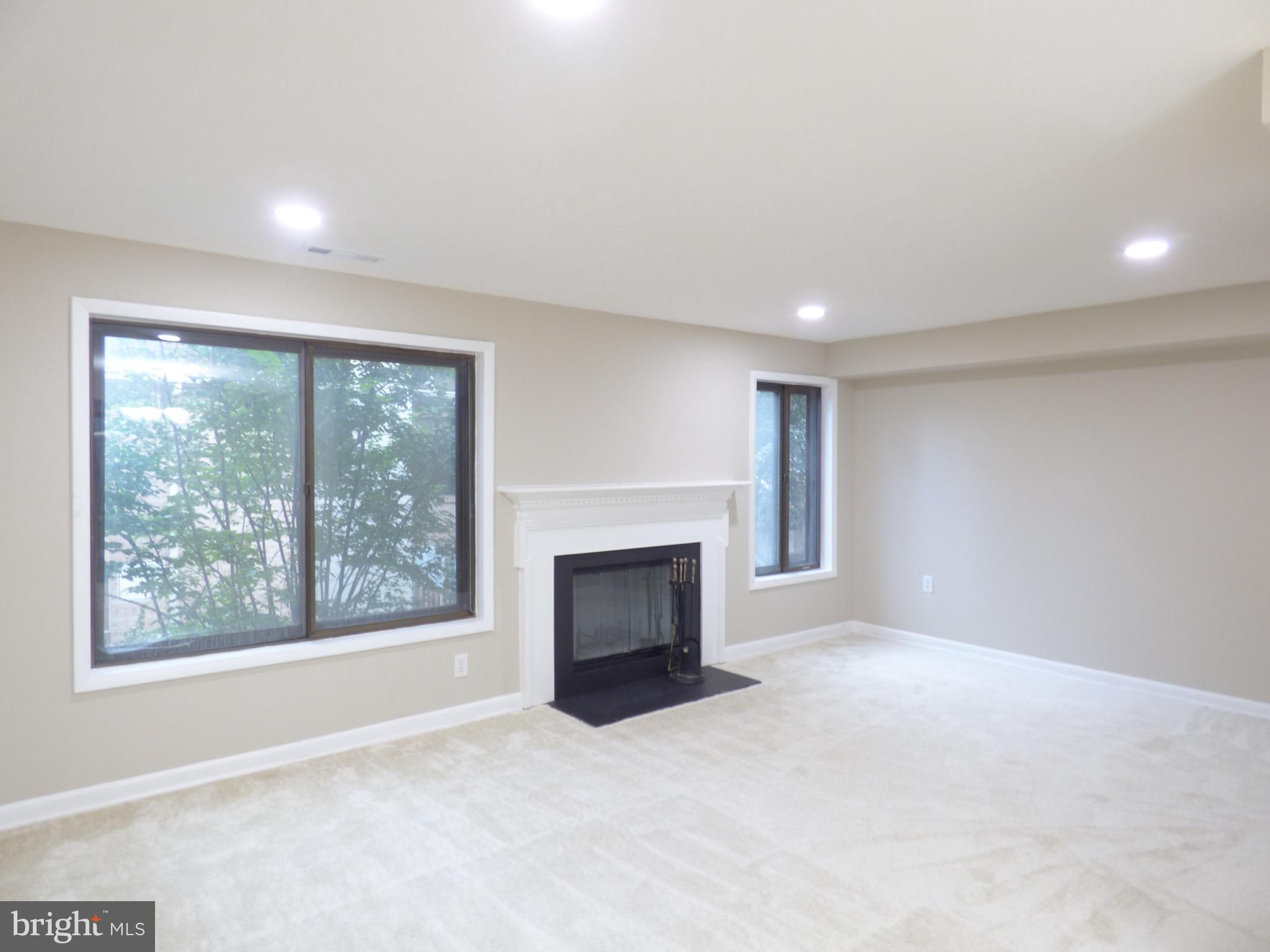 TERRACE TOWNHOME - Residential