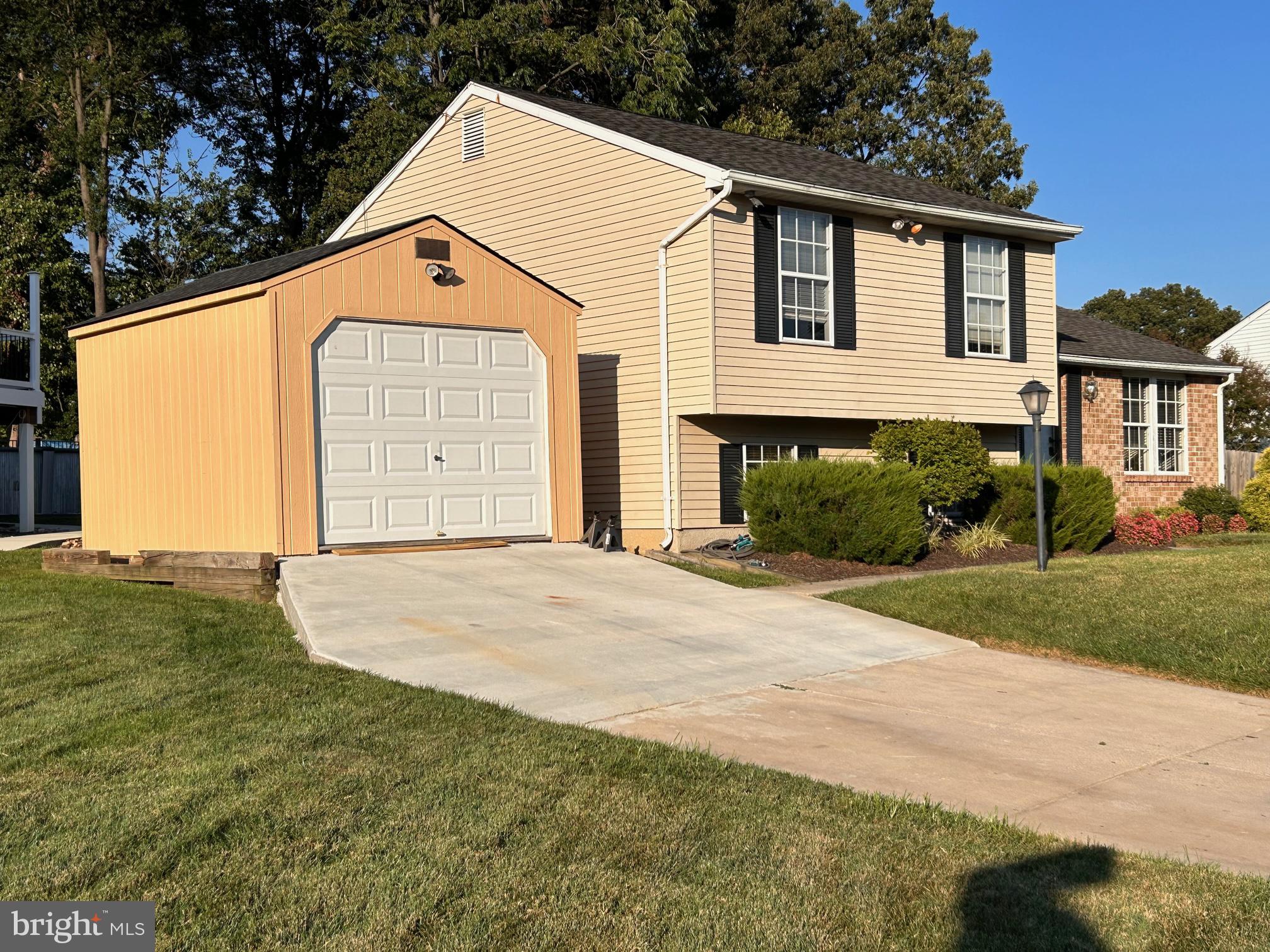 GOLDENTREE - Residential