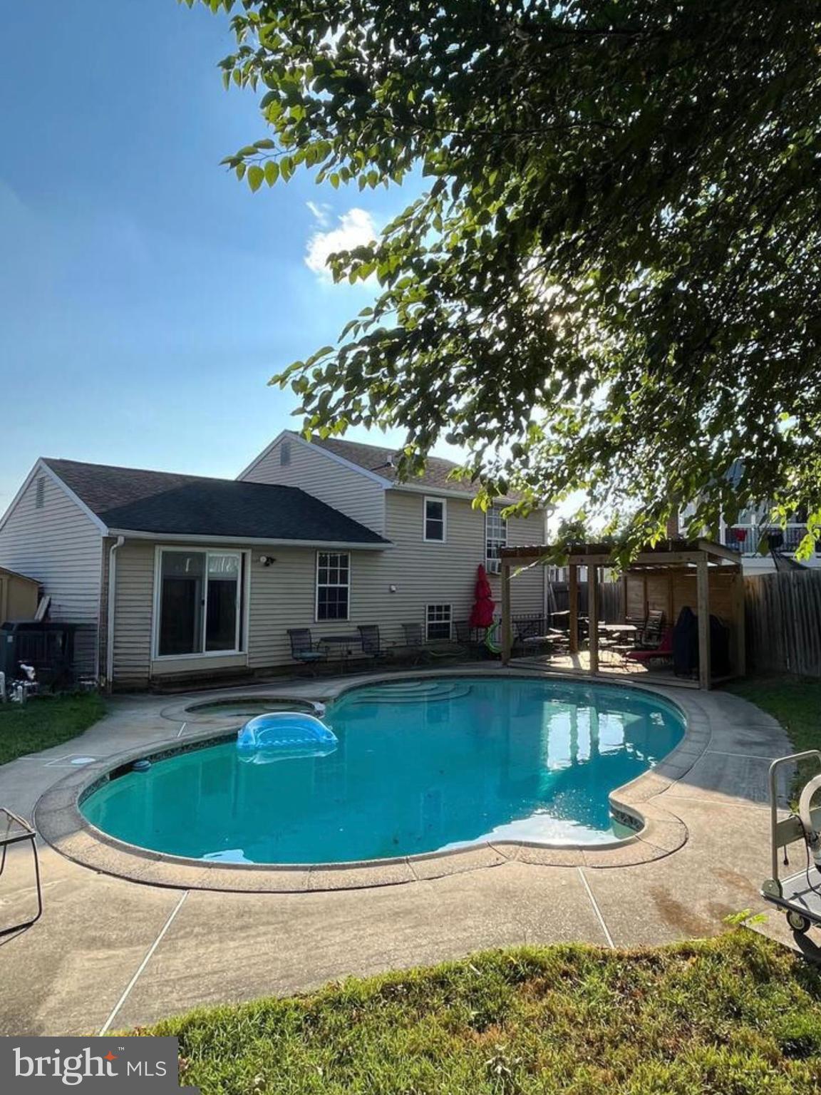 GOLDENTREE - Residential