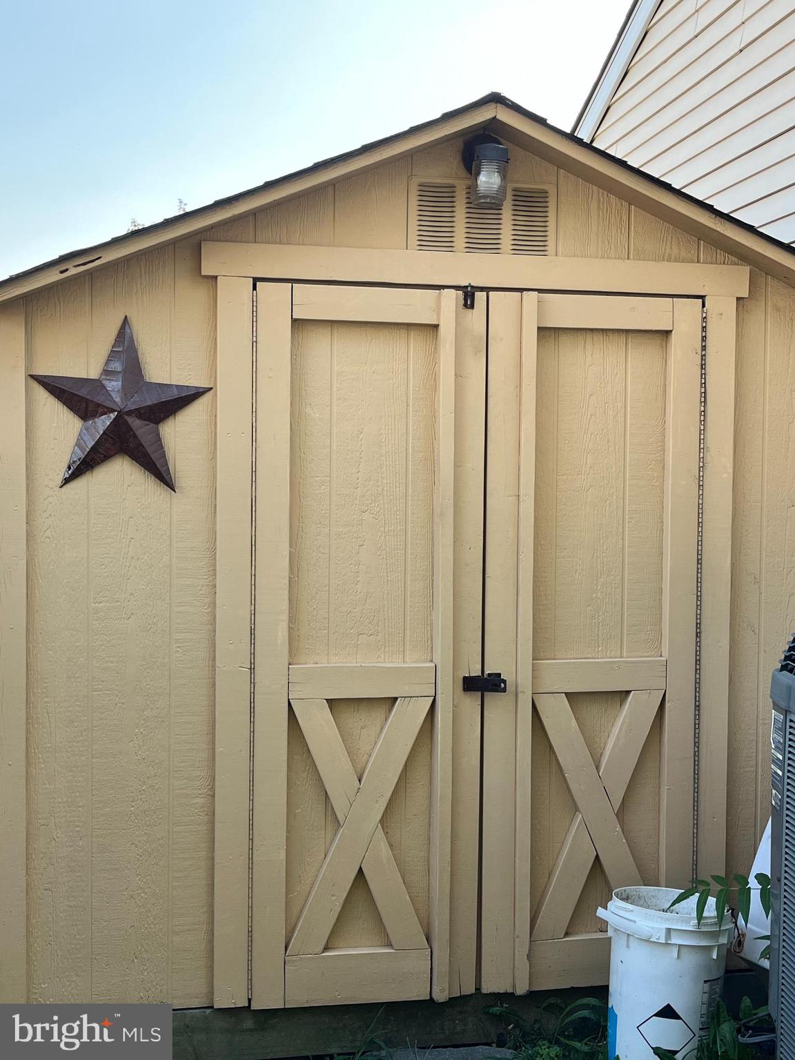 GOLDENTREE - Residential