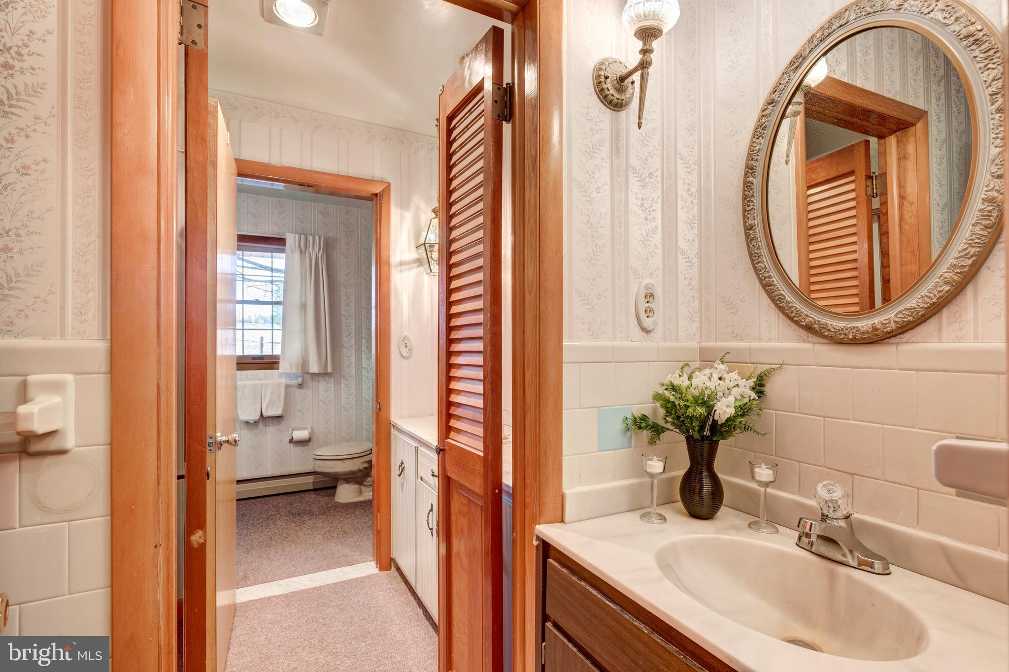 EAZEE ACRES - Residential