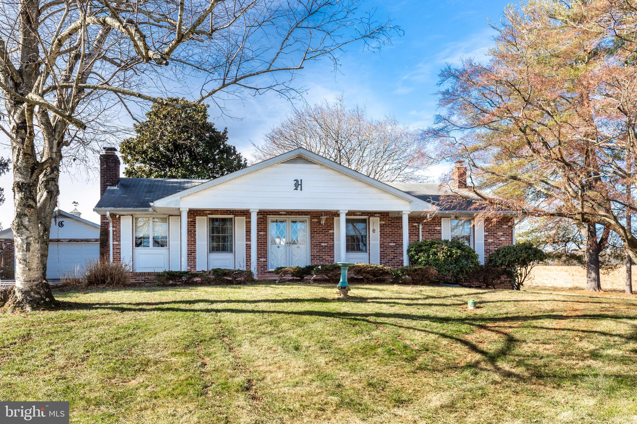 EAZEE ACRES - Residential