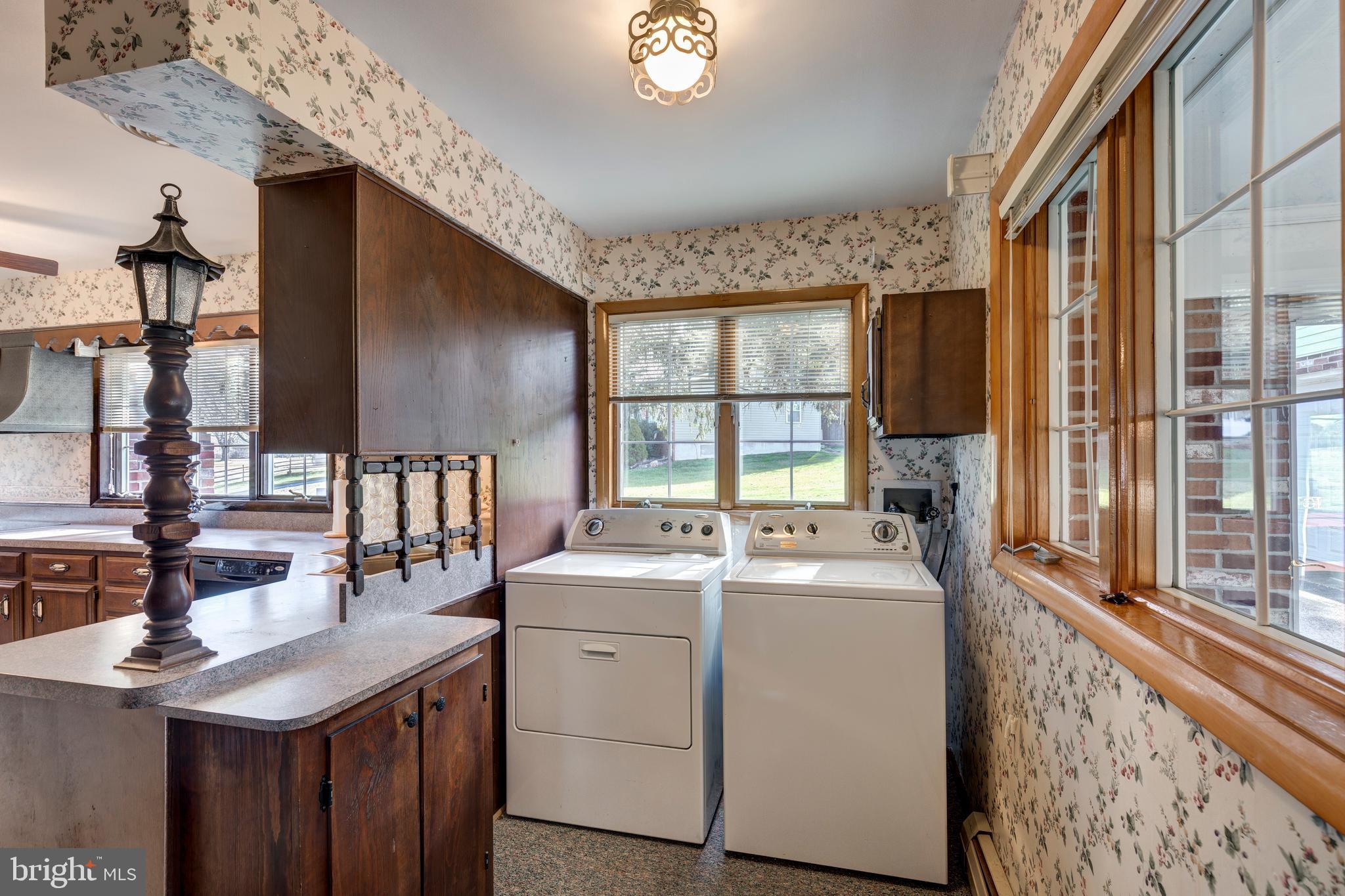 EAZEE ACRES - Residential