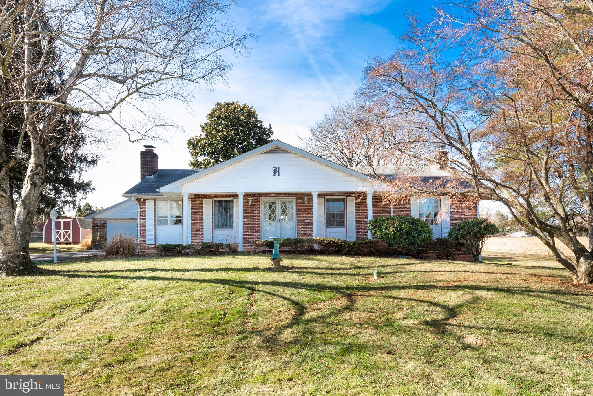 EAZEE ACRES - Residential