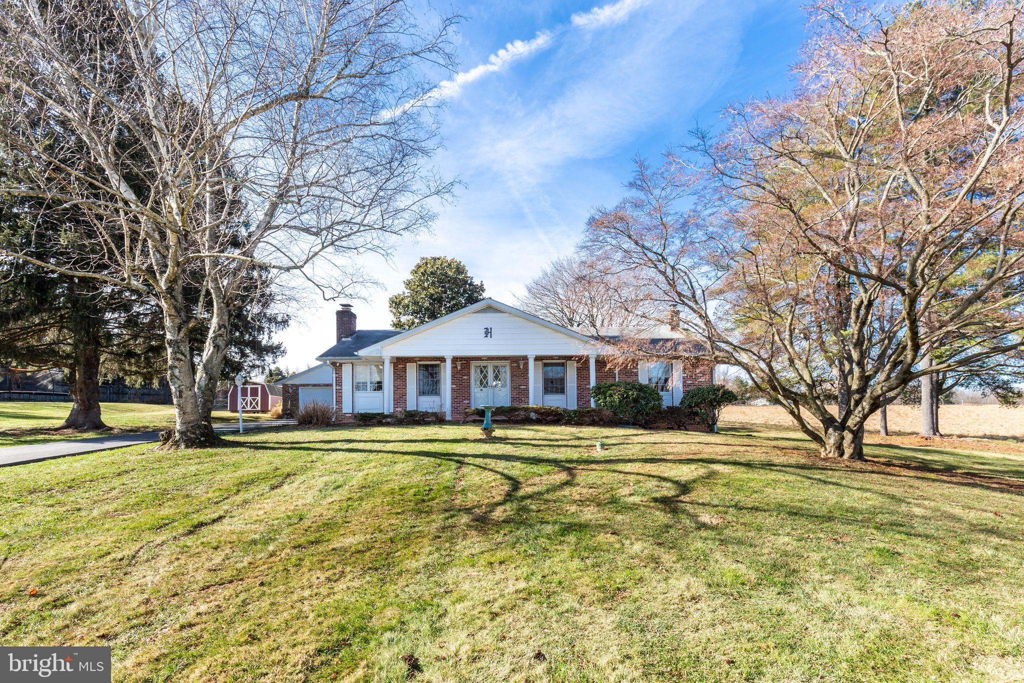 EAZEE ACRES - Residential