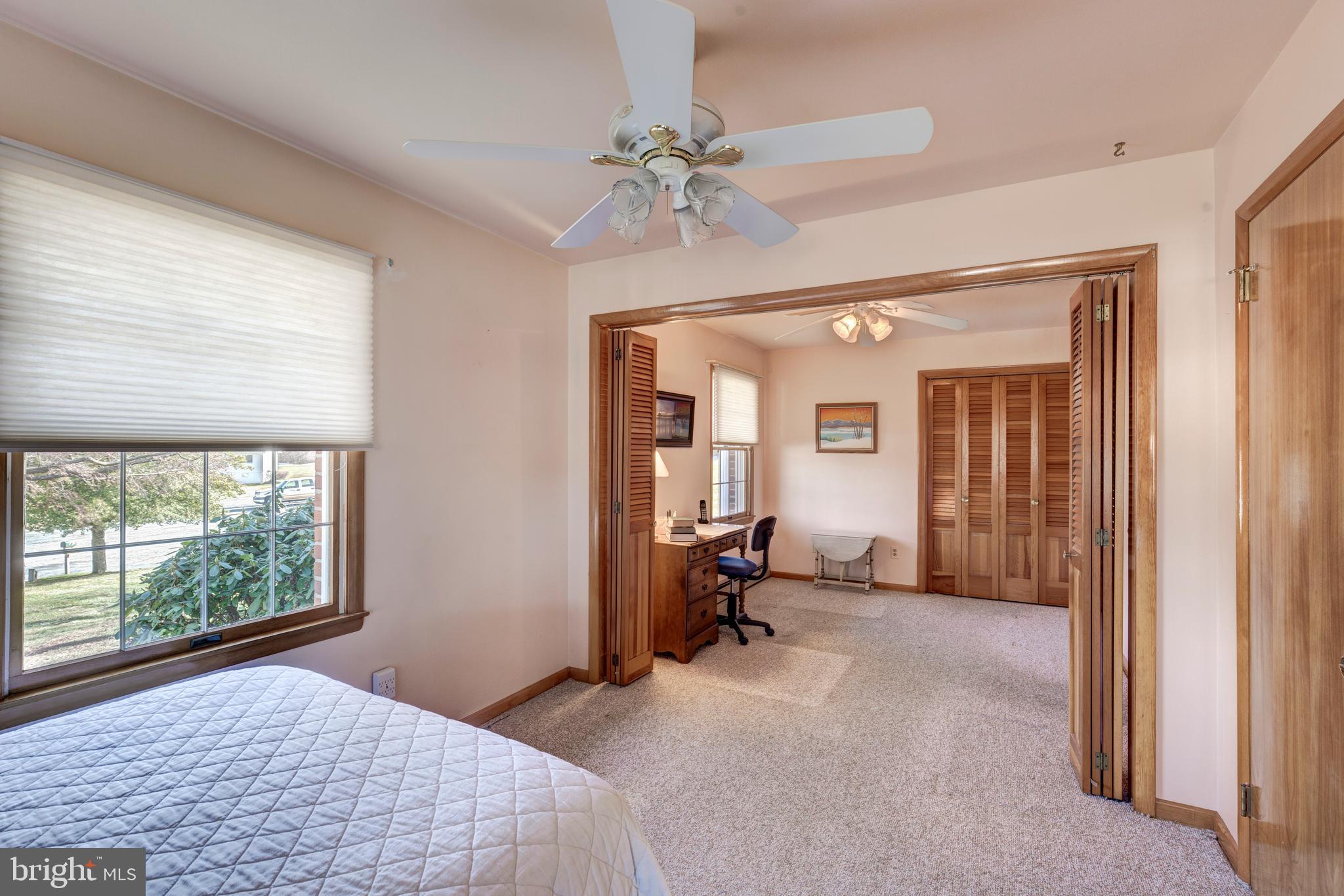 EAZEE ACRES - Residential