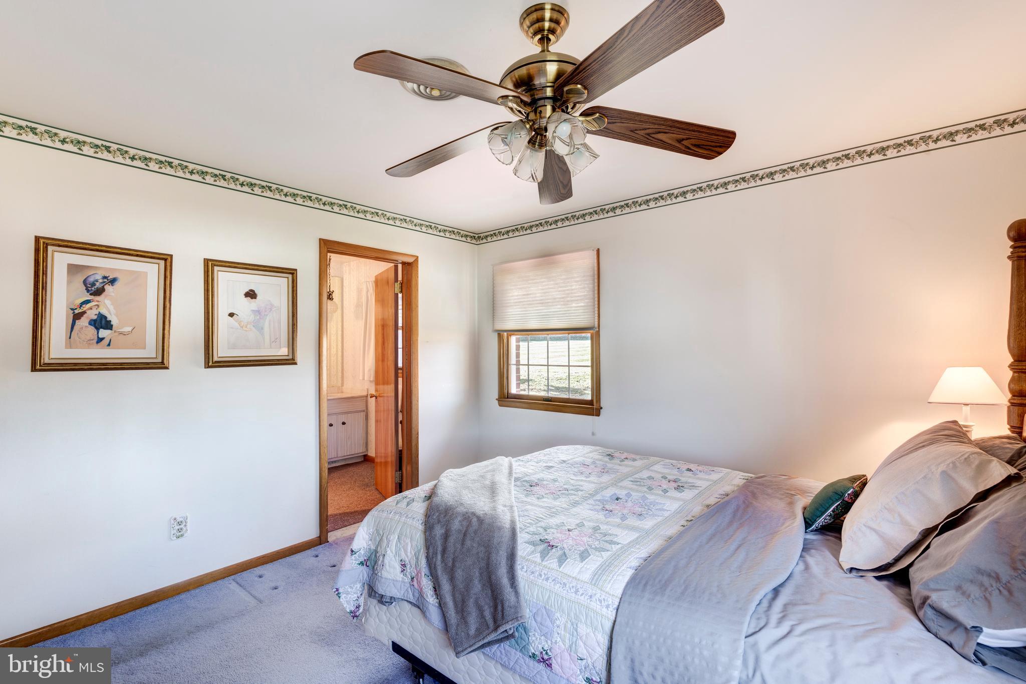 EAZEE ACRES - Residential