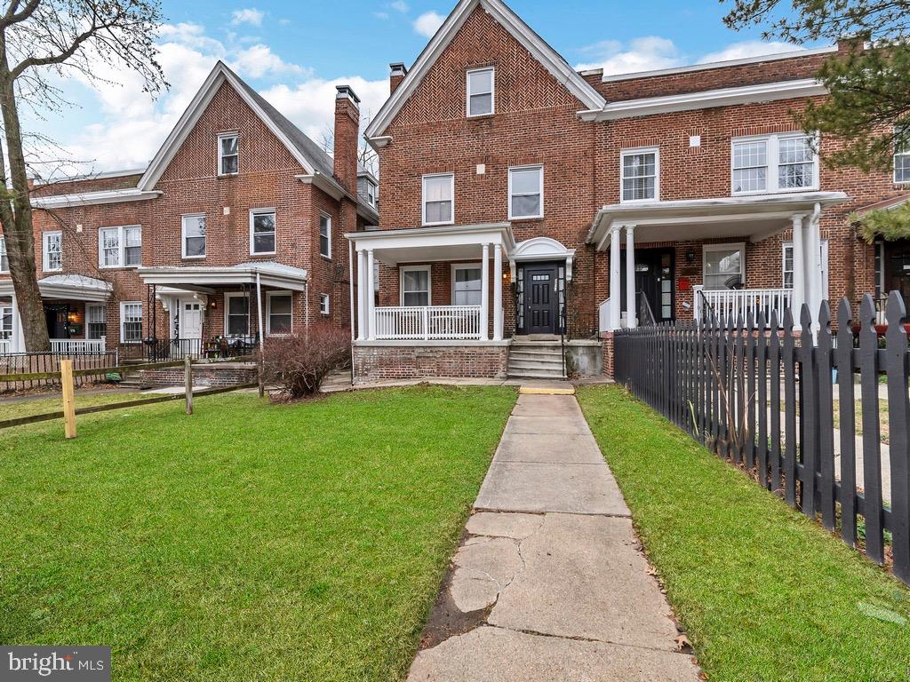 GUILFORD - Residential Lease