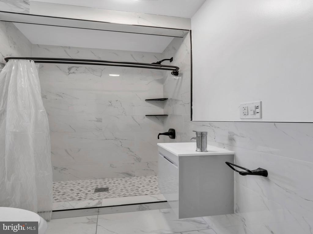 GUILFORD - Residential Lease