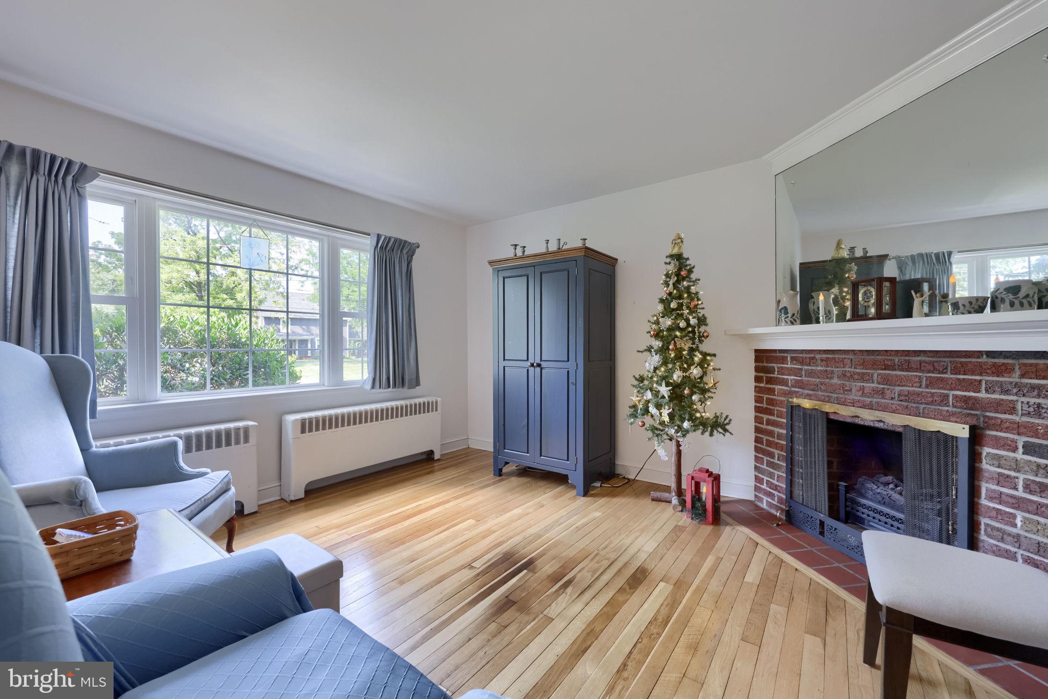 2576 GRAYSTONE ROAD