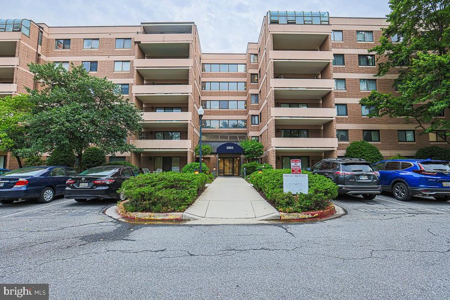 Newly updated 2 bedroom/2 full bath unit in an elevator building in Cheswolde (just over the City line) features all-new kitchen w/granite counters and SS apps, washer/dryer in unit, primary suite w/walk-in closet and bath, balcony, and assigned parking. Immediate possession! No pets please.