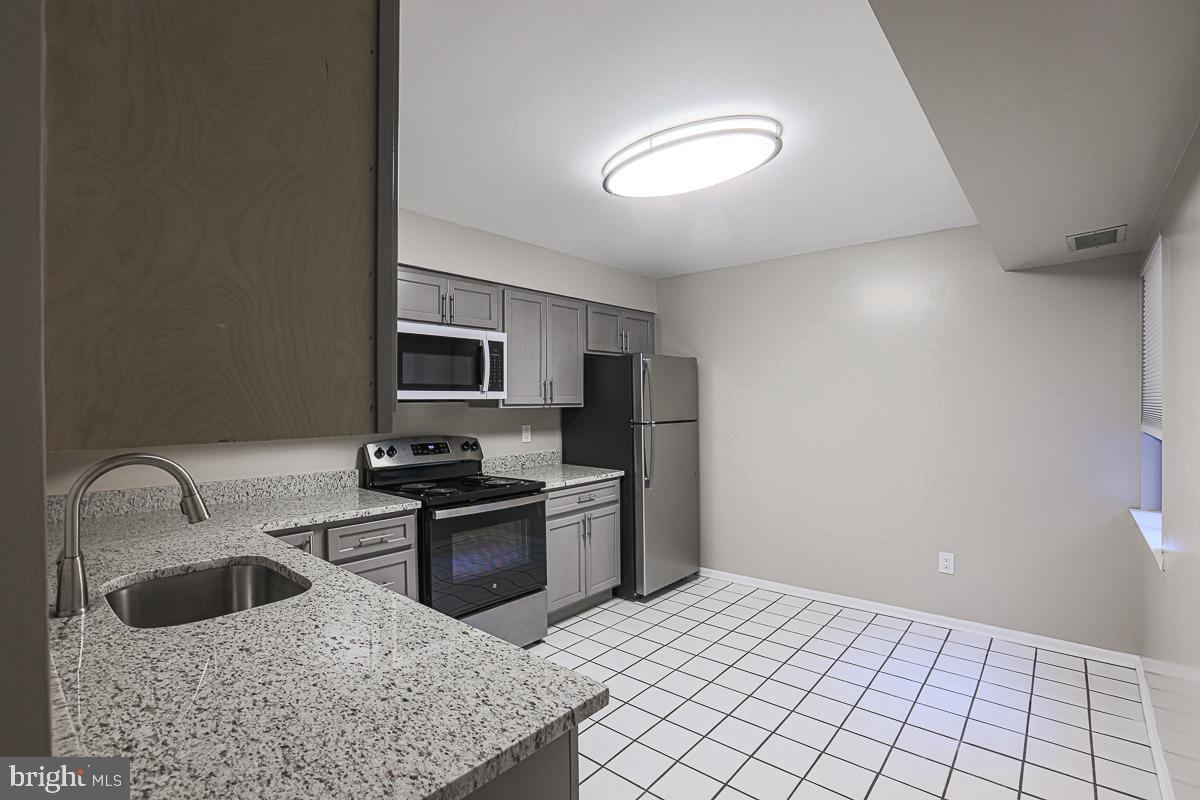 CHESWOLDE - Residential Lease