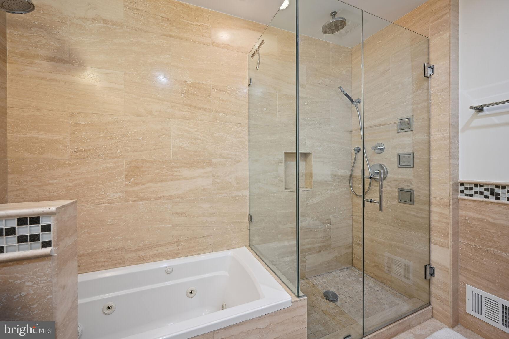 RED COAT WOODS - Residential Lease