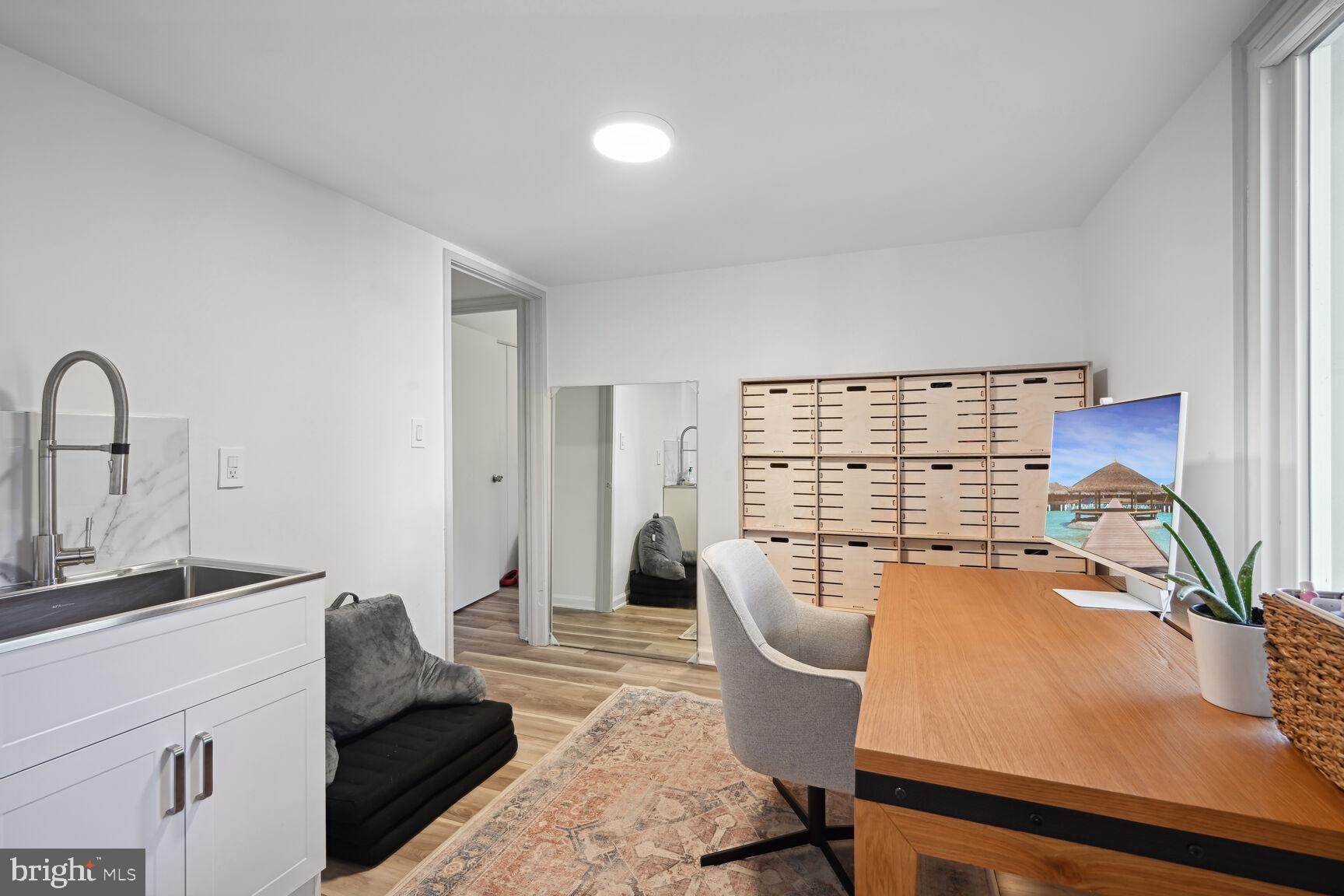 RED COAT WOODS - Residential Lease