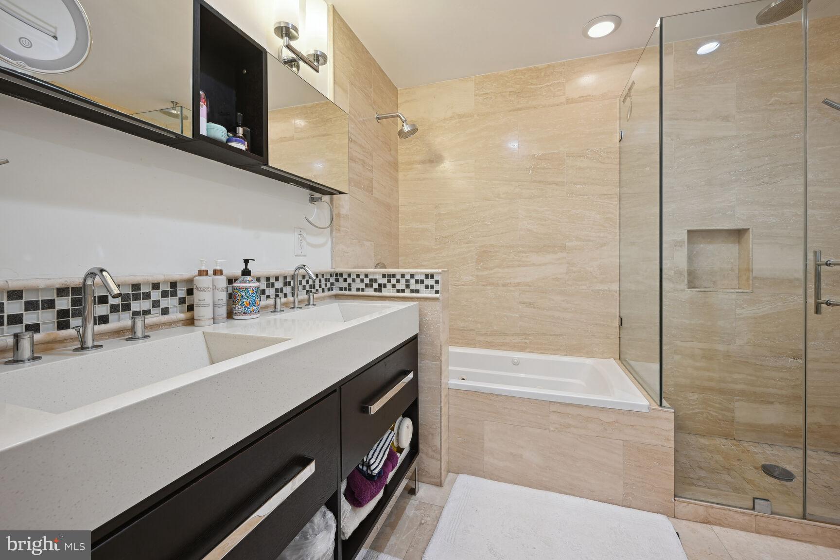 RED COAT WOODS - Residential Lease