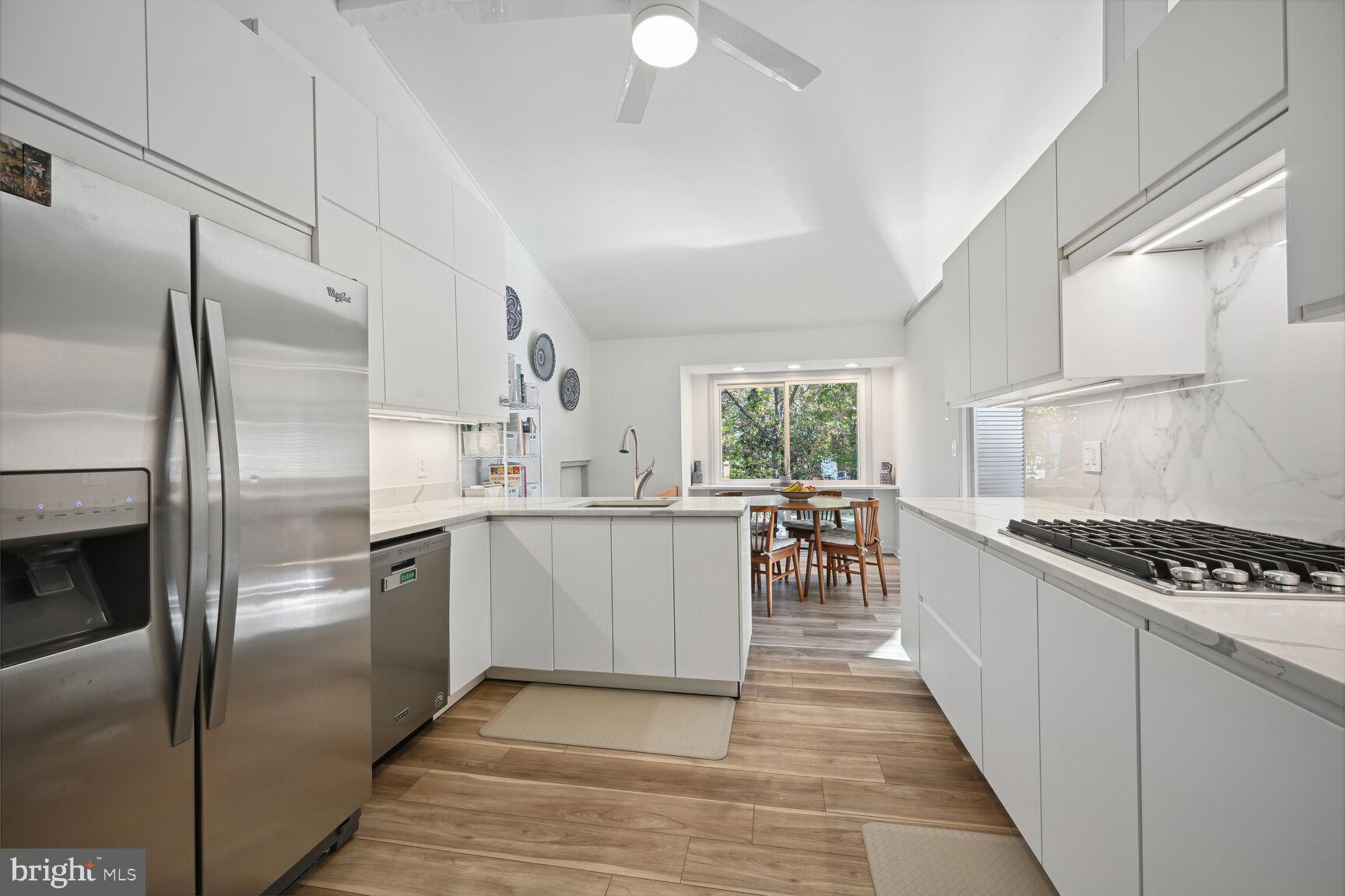 RED COAT WOODS - Residential Lease