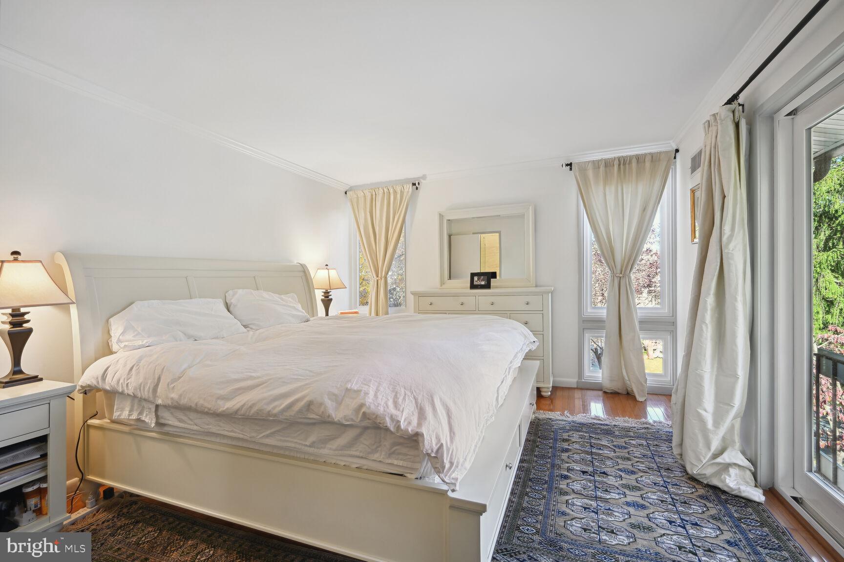 RED COAT WOODS - Residential Lease