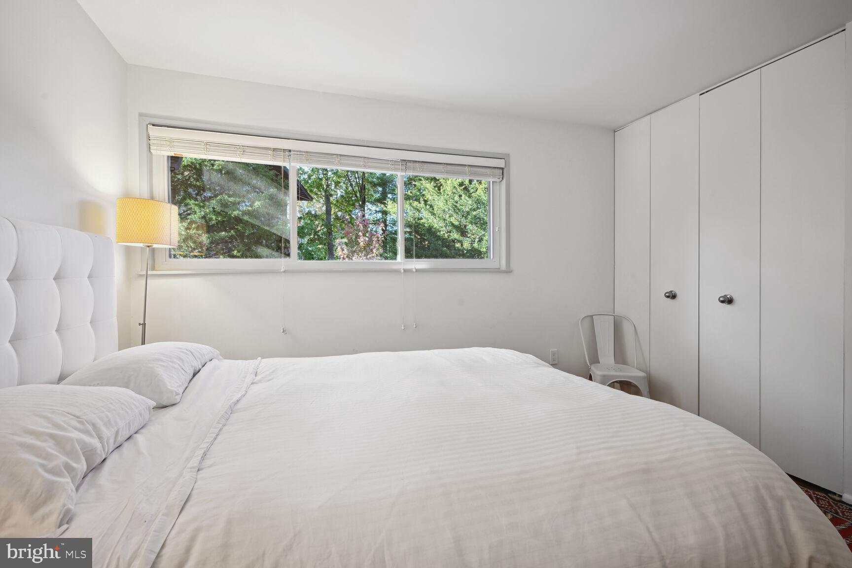 RED COAT WOODS - Residential Lease