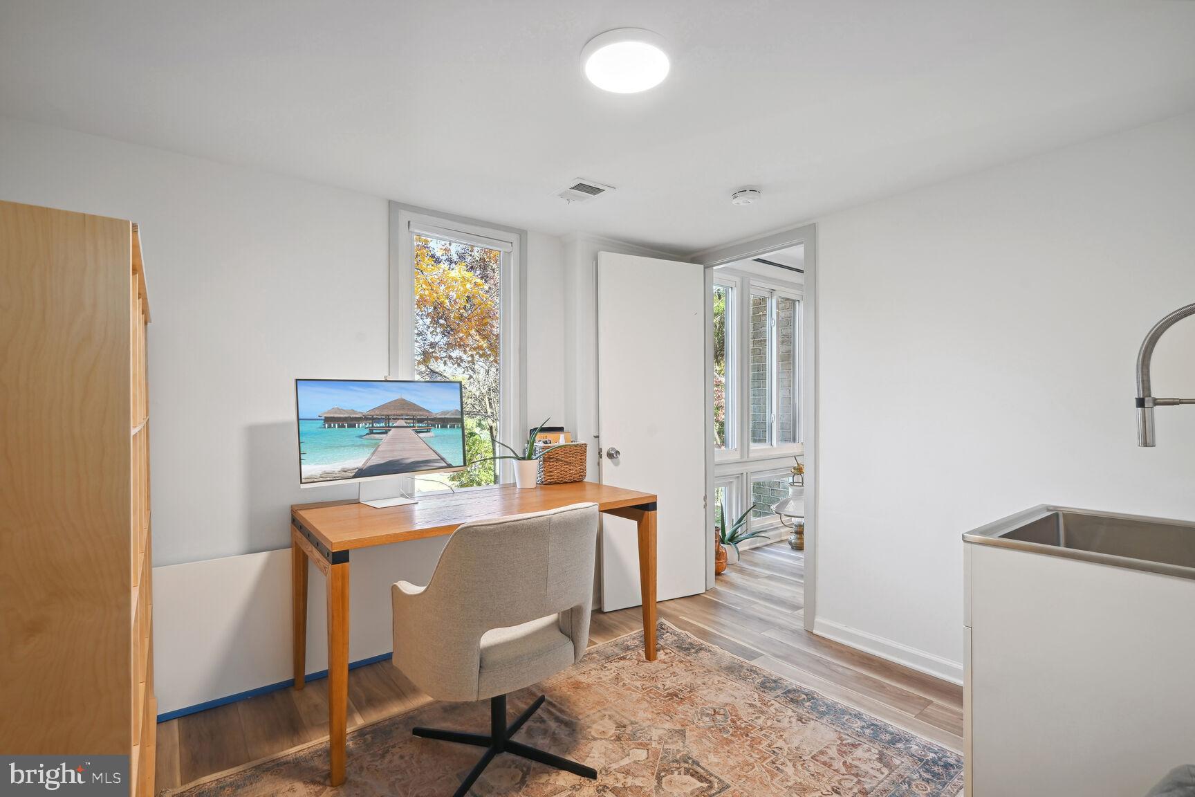 RED COAT WOODS - Residential Lease