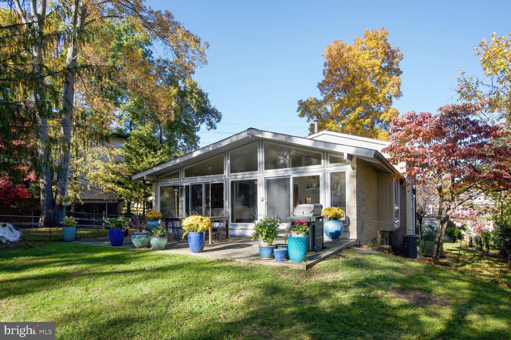 RED COAT WOODS - Residential Lease