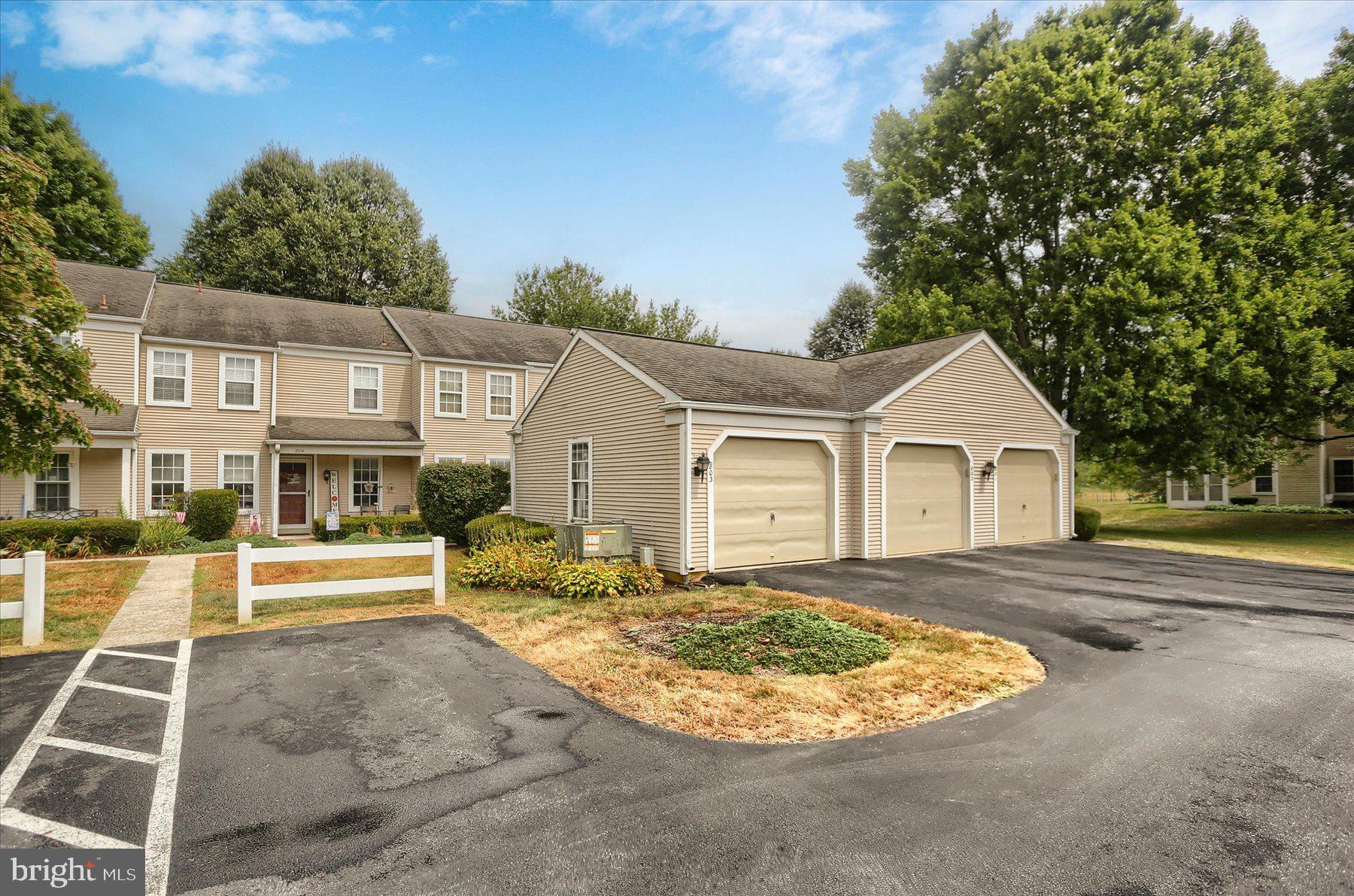 ROCKLEDGE PALMYRA PA - Residential Lease