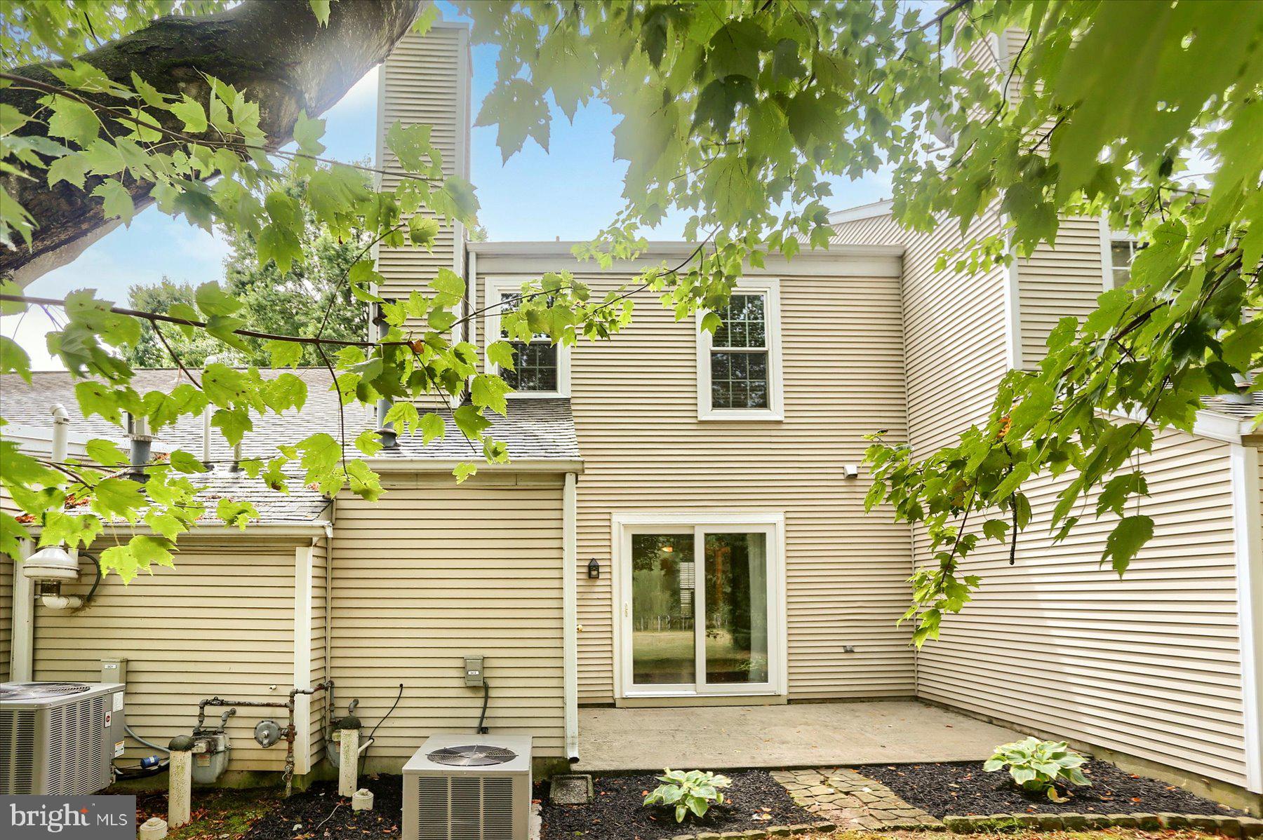 ROCKLEDGE PALMYRA PA - Residential Lease