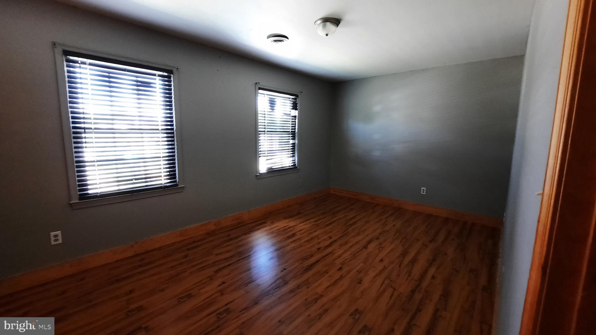 WOODSIDE - Residential Lease