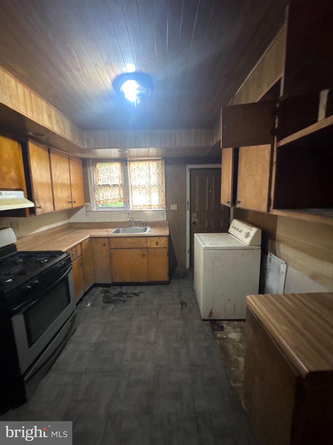 2019 S 65TH STREET