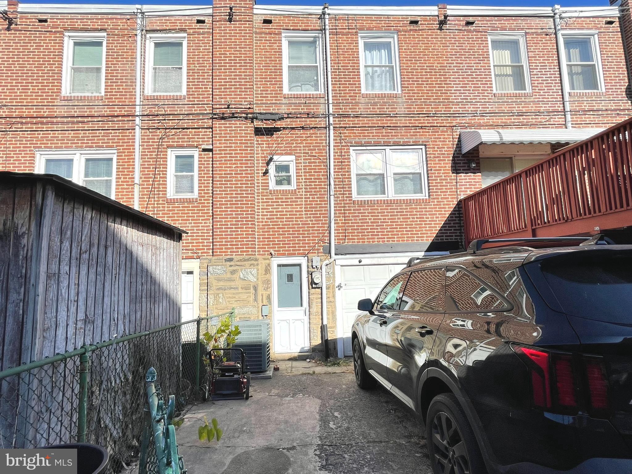 MAYFAIR (WEST) - Residential