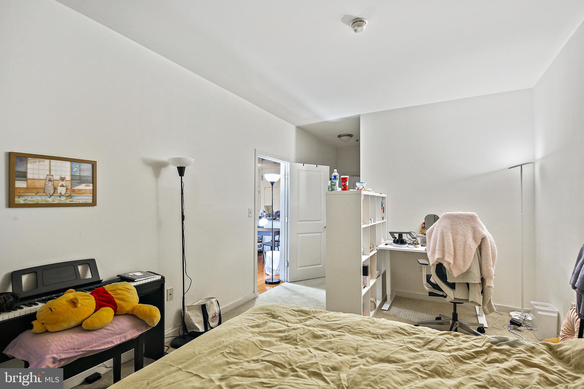 CHARLES VILLAGE - Residential Lease