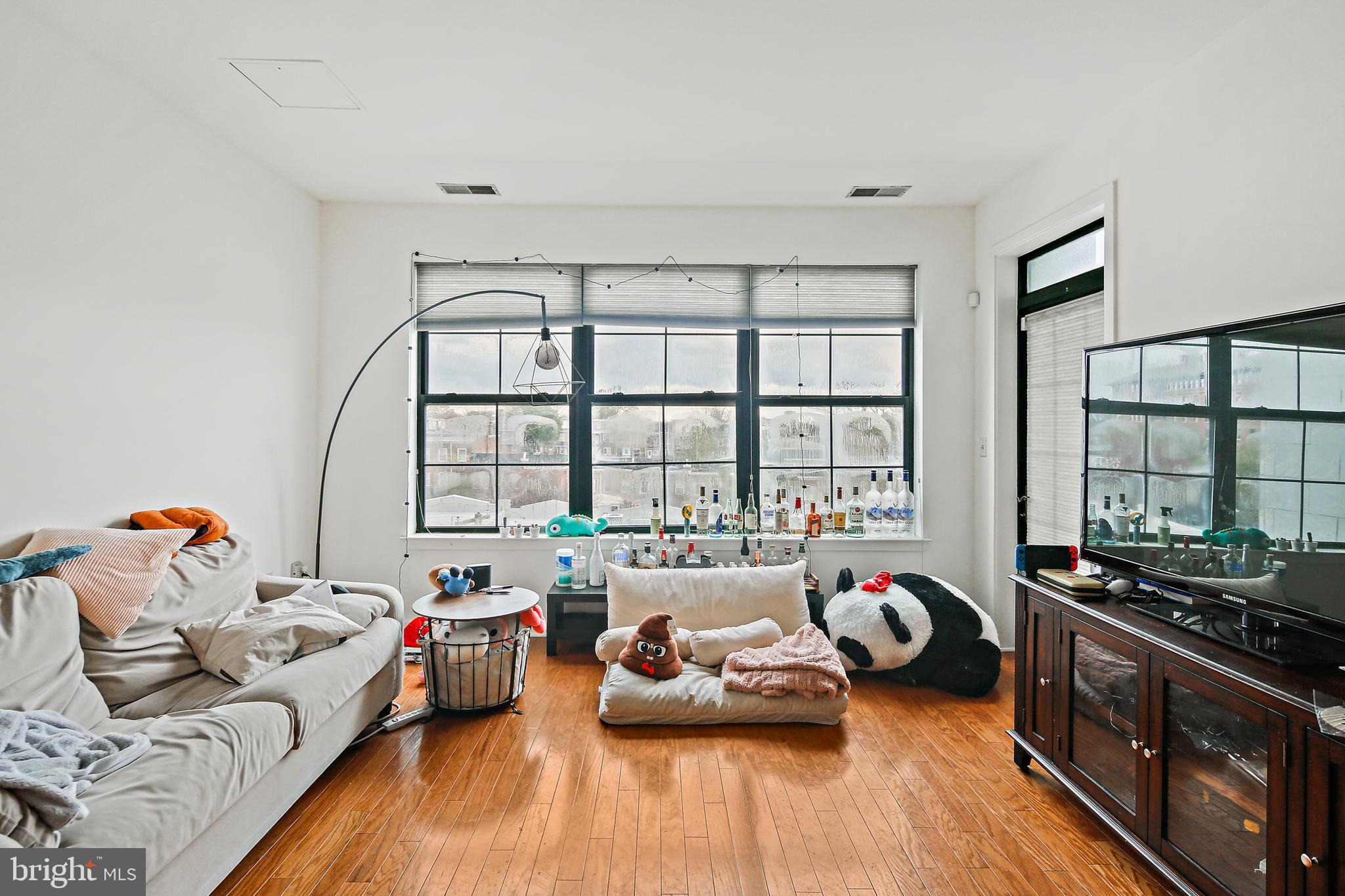 CHARLES VILLAGE - Residential Lease