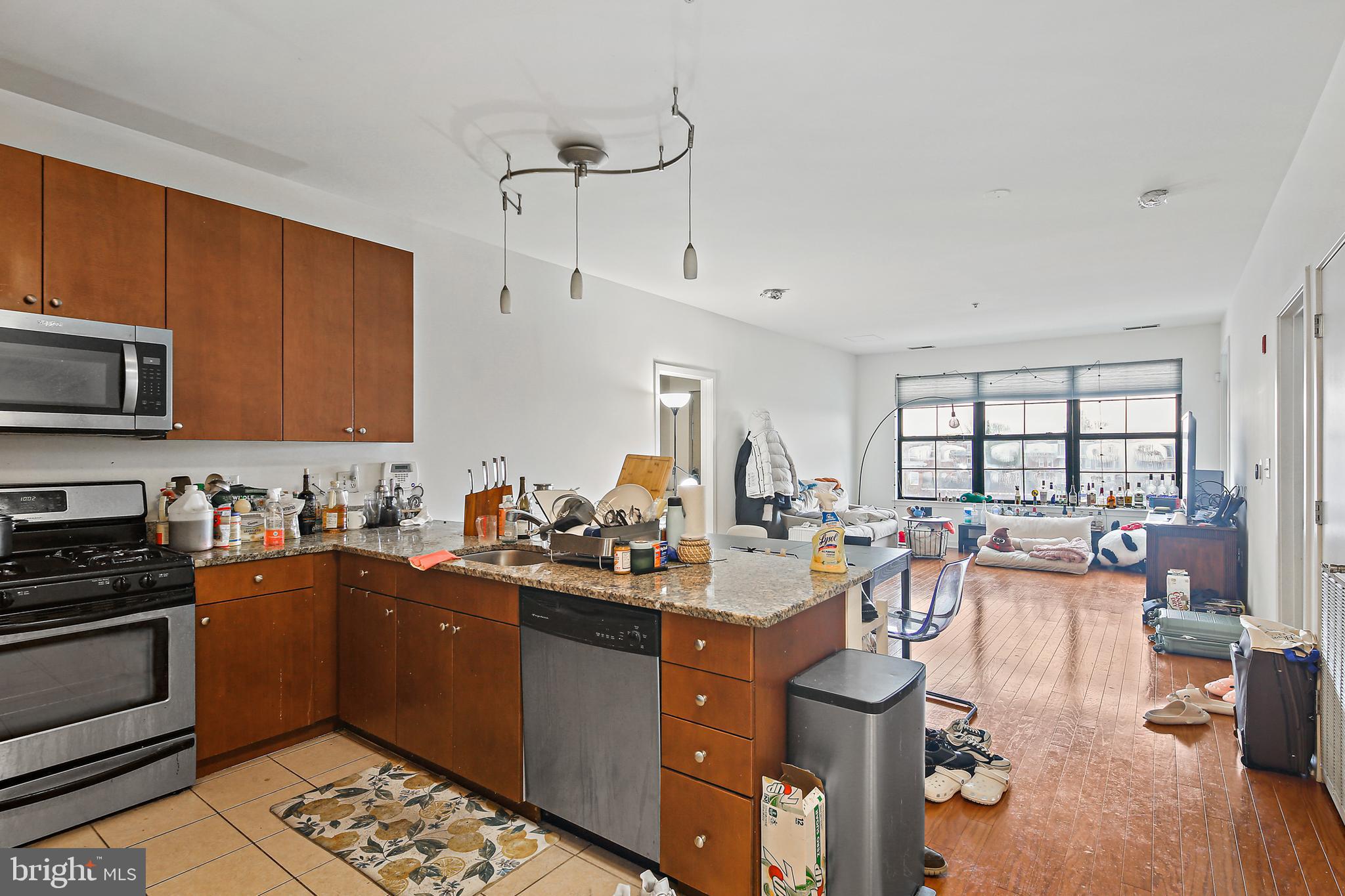 CHARLES VILLAGE - Residential Lease