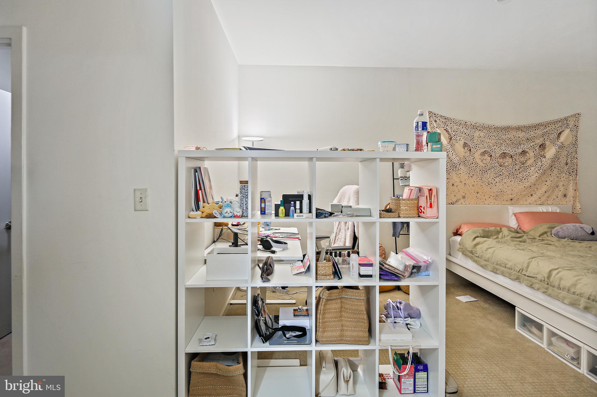 CHARLES VILLAGE - Residential Lease