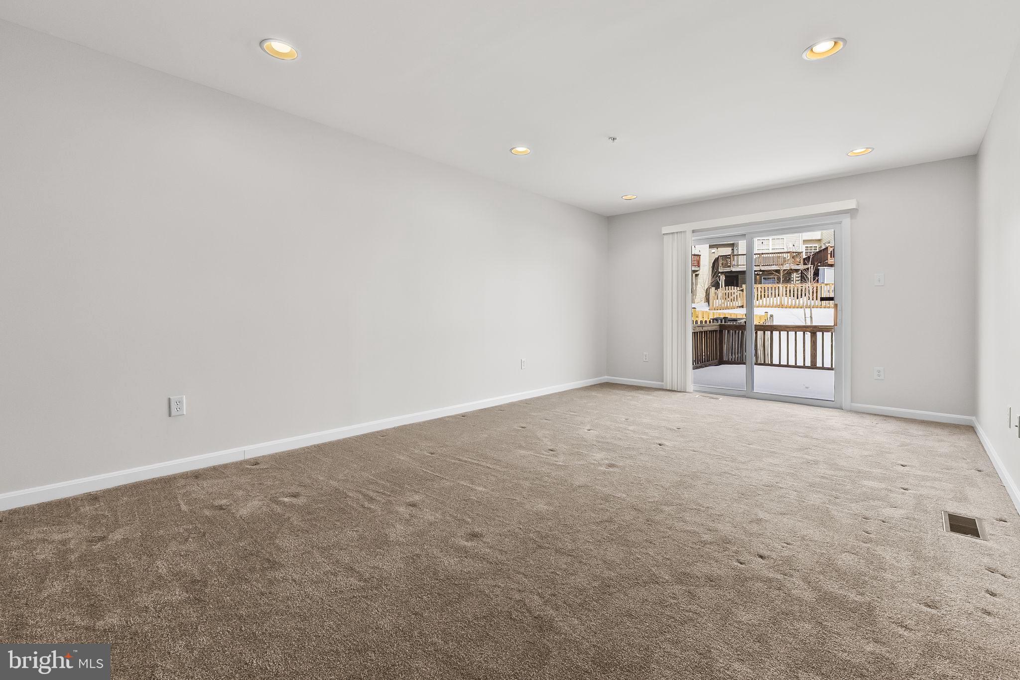 WINTERS RUN MANOR - Residential