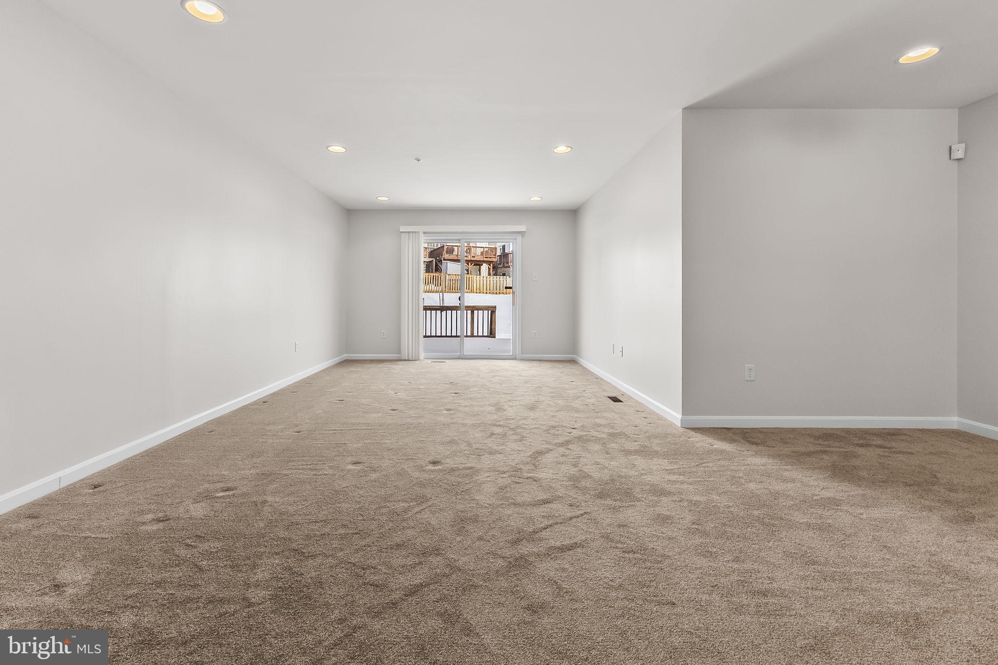 WINTERS RUN MANOR - Residential