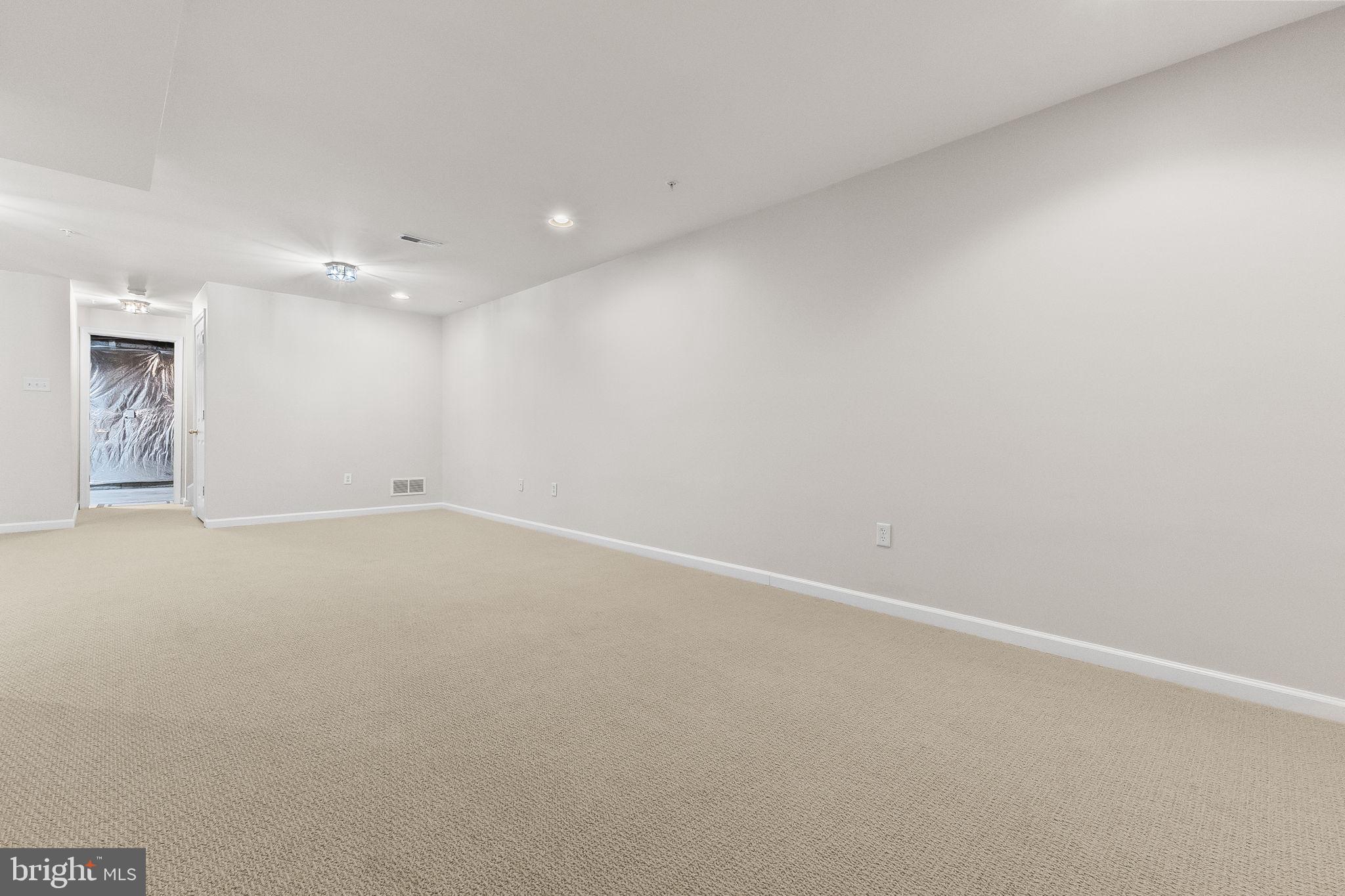 WINTERS RUN MANOR - Residential