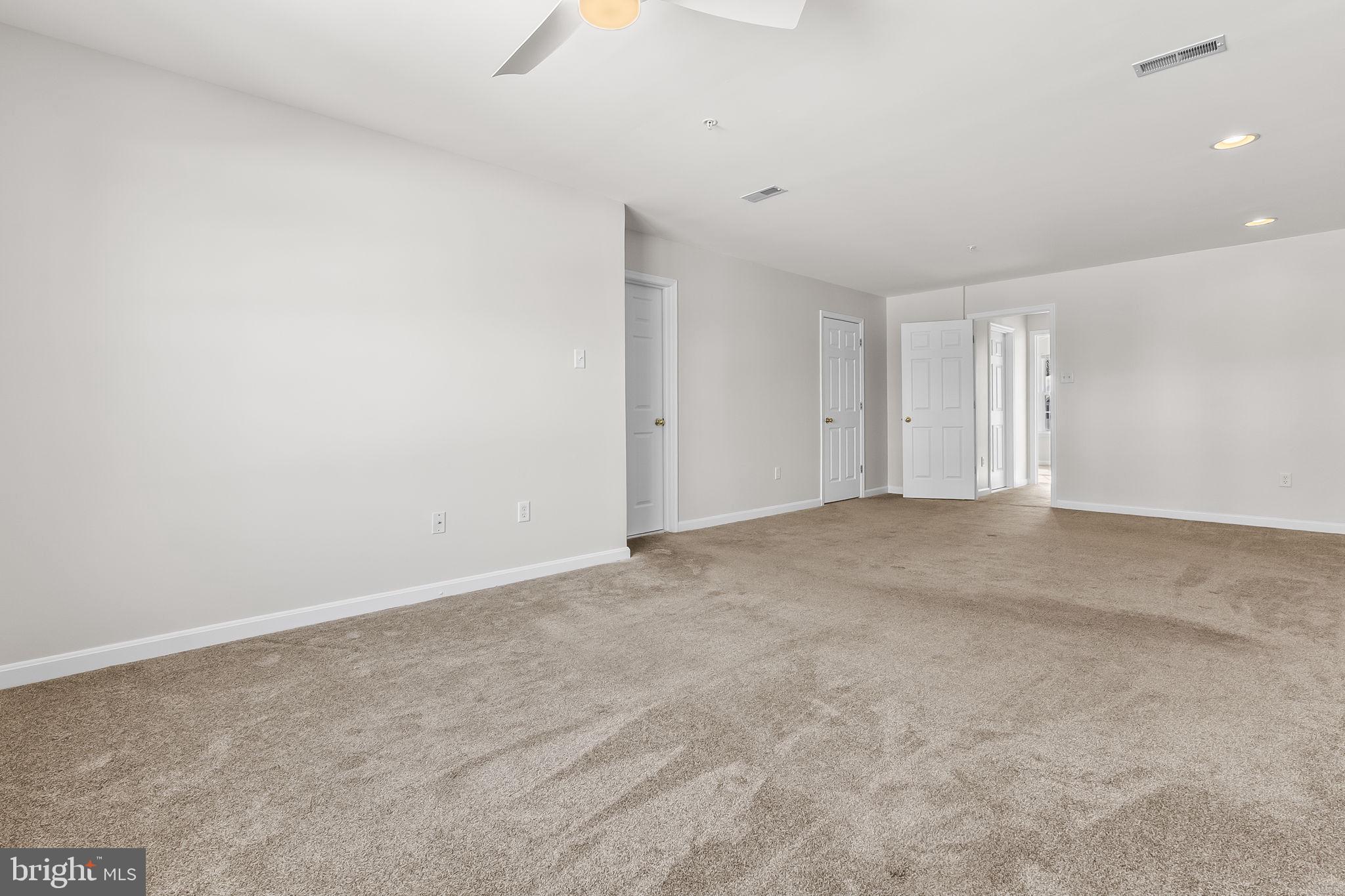 WINTERS RUN MANOR - Residential