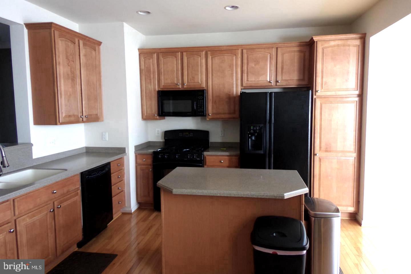 PORT POTOMAC - Residential Lease