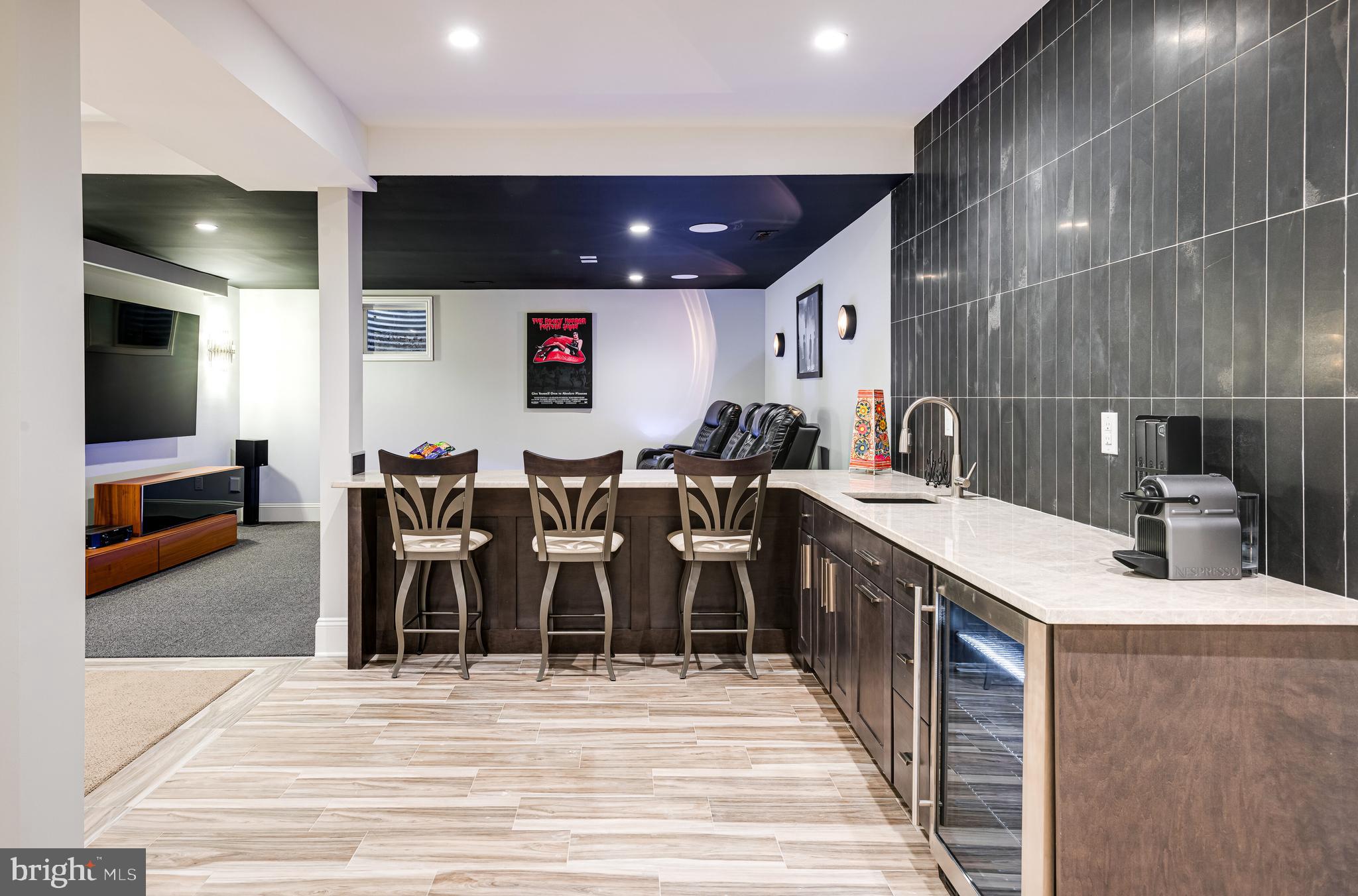 RAVENSCLIFF - Residential