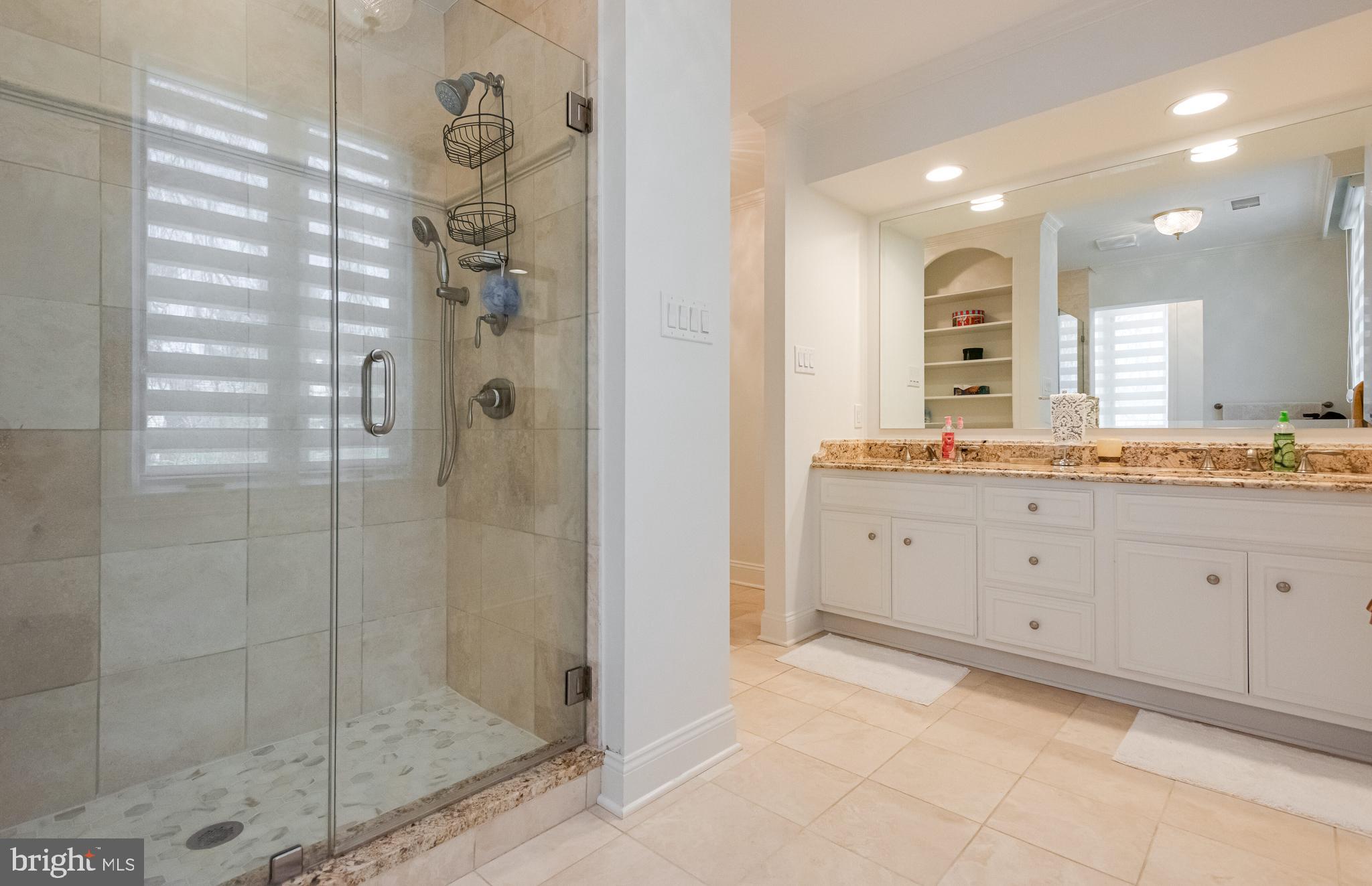 RAVENSCLIFF - Residential