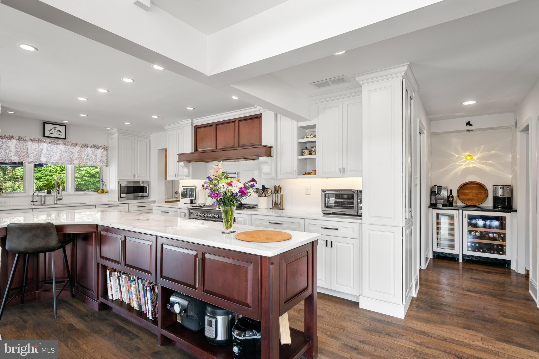 RAVENSCLIFF - Residential