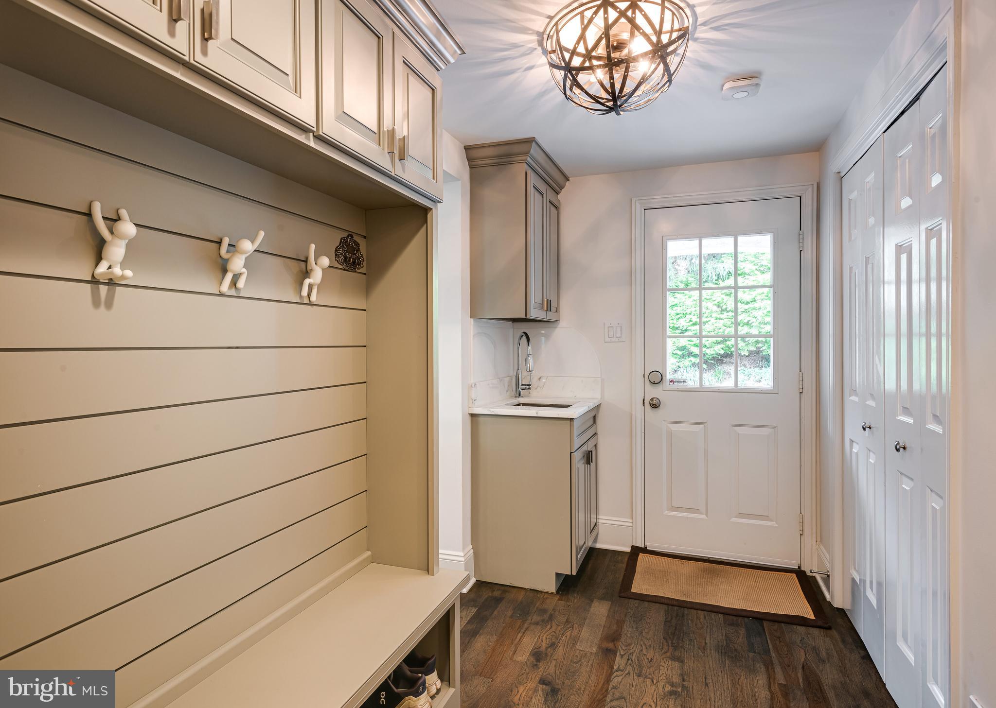 RAVENSCLIFF - Residential