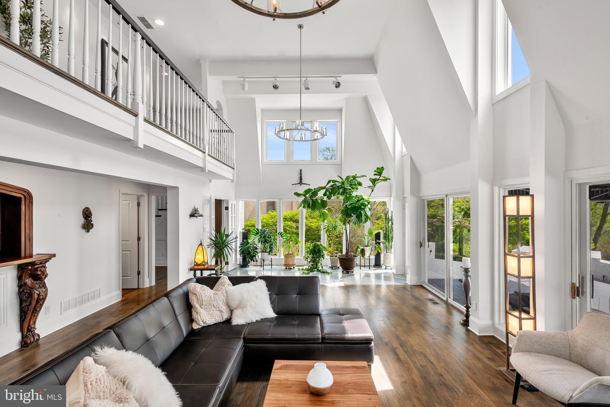 RAVENSCLIFF - Residential