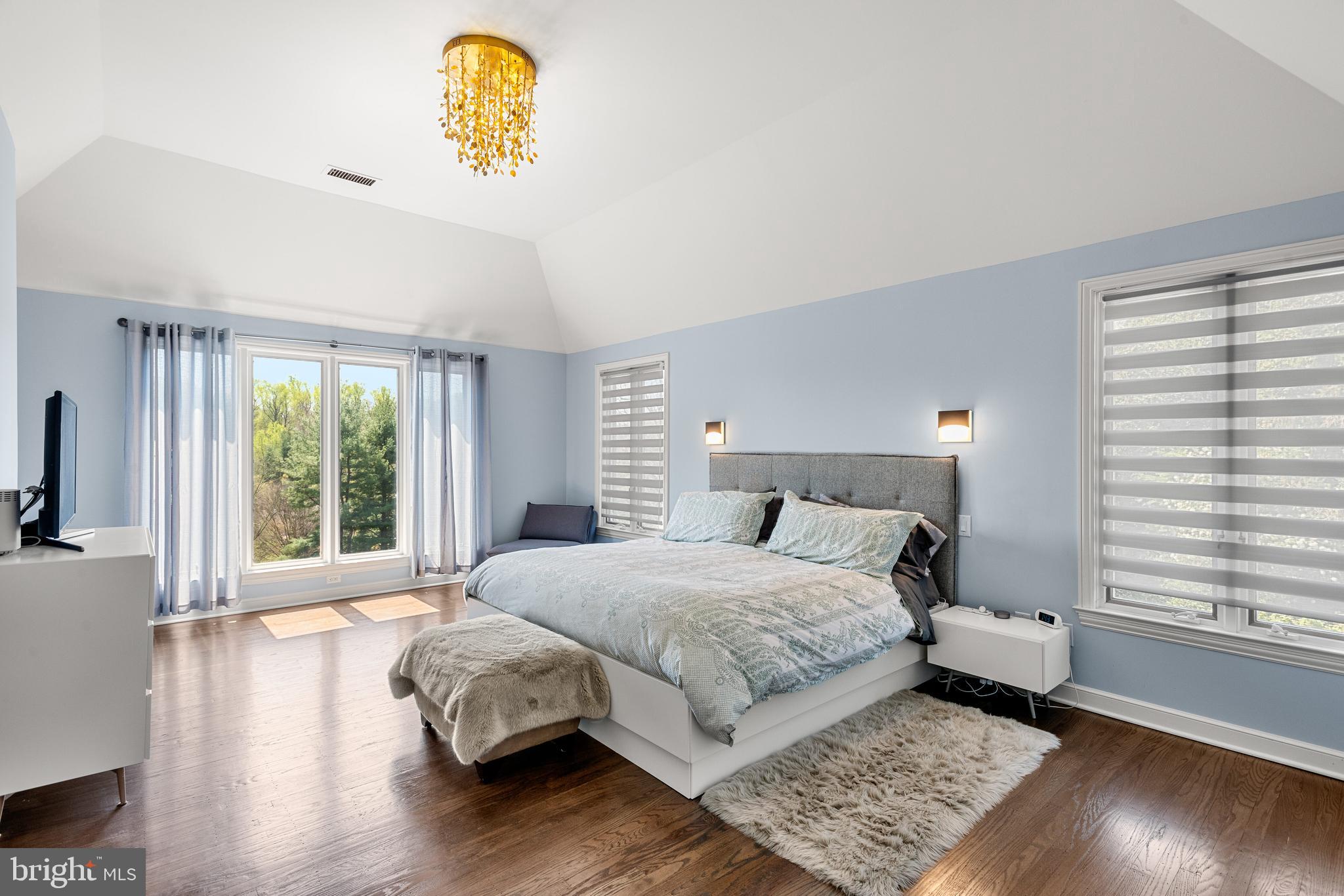 RAVENSCLIFF - Residential