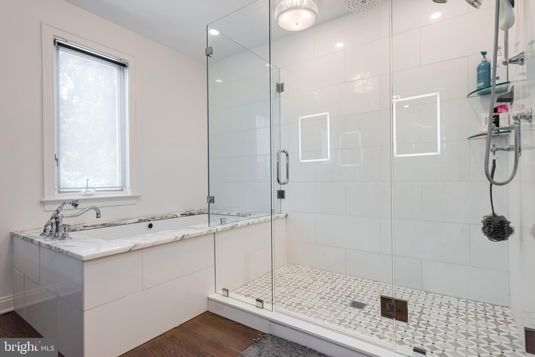 RAVENSCLIFF - Residential