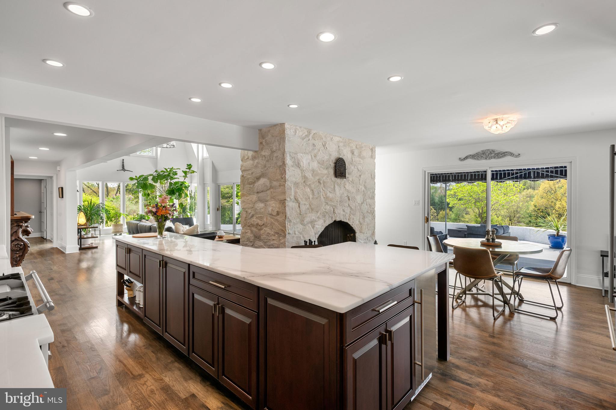 RAVENSCLIFF - Residential