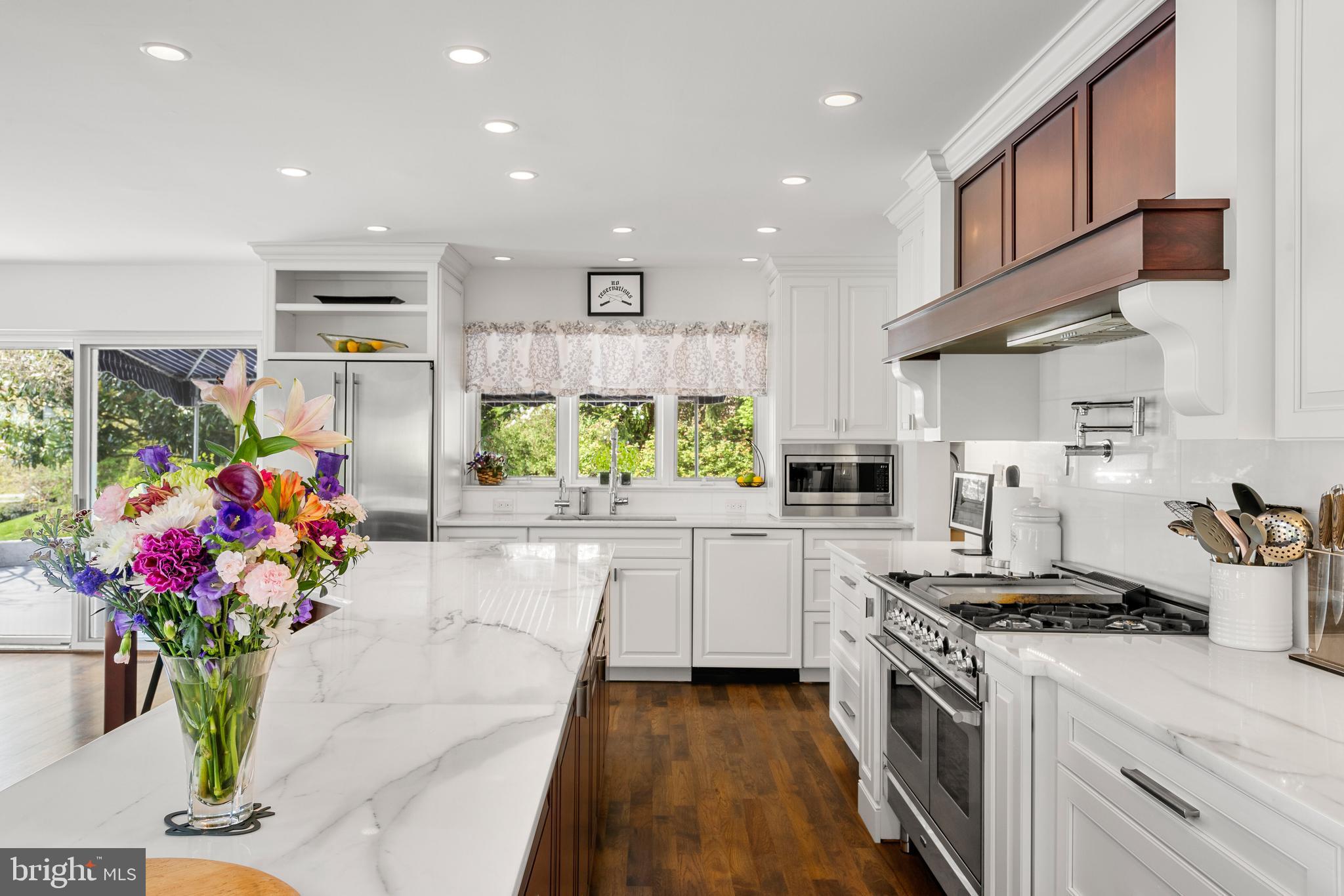 RAVENSCLIFF - Residential